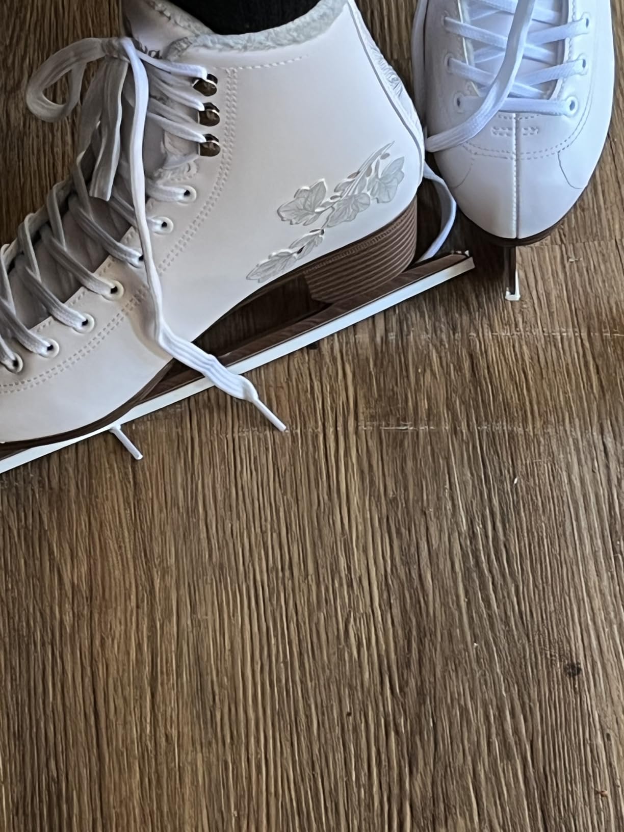 Rollerblade Bladerunner Ice Diva Women's Adult Figure Skates, White and Rose Gold customer photo 1