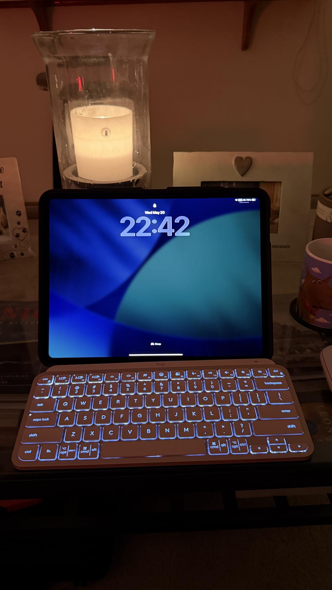 Logitech MX Keys Mini Minimalist Wireless Illuminated Keyboard - Graphite | USB-C rechargeable, pairs with 3 devices via Bluetooth, Smart keys flow, compatible with macOS/ iOS/Windows/Linux/Android customer photo 2