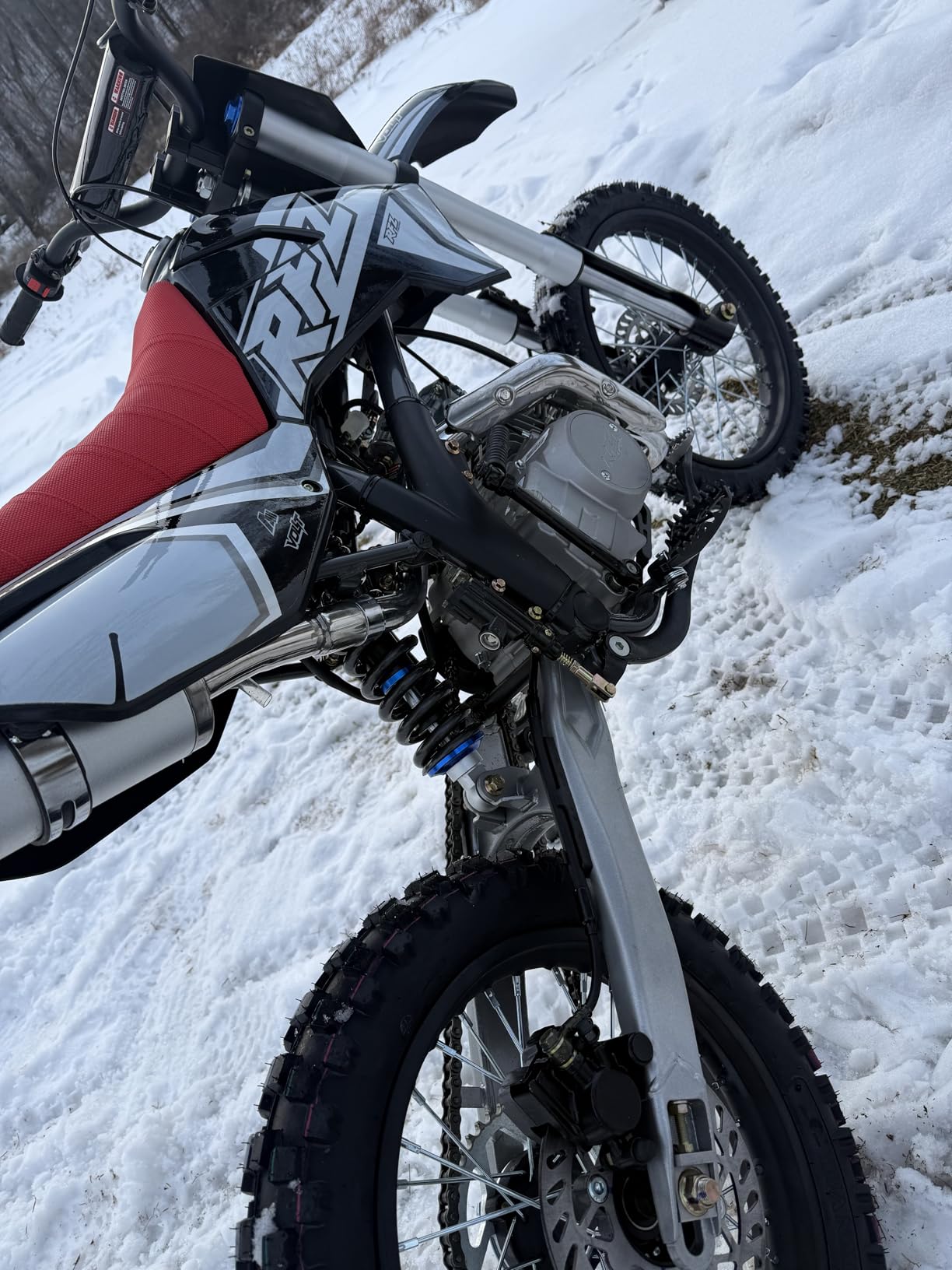 HHH DB X18 125CC Dirtbike Apollo RFZ Racing Gas Dirt Bike with Twin Spare Heavy Duty Steel Frame Big Tires 17/14 inch 4 Speed Dirtbike for Youth Adult Vitacci Dirtbike customer photo 1