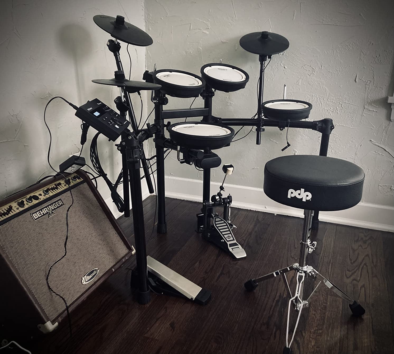 Roland TD-07DMK Electronic V-Drums Kit | Legendary Double-Ply All Mesh Head kit with superior expression and playability, Bluetooth Audio and MIDI customer photo 1