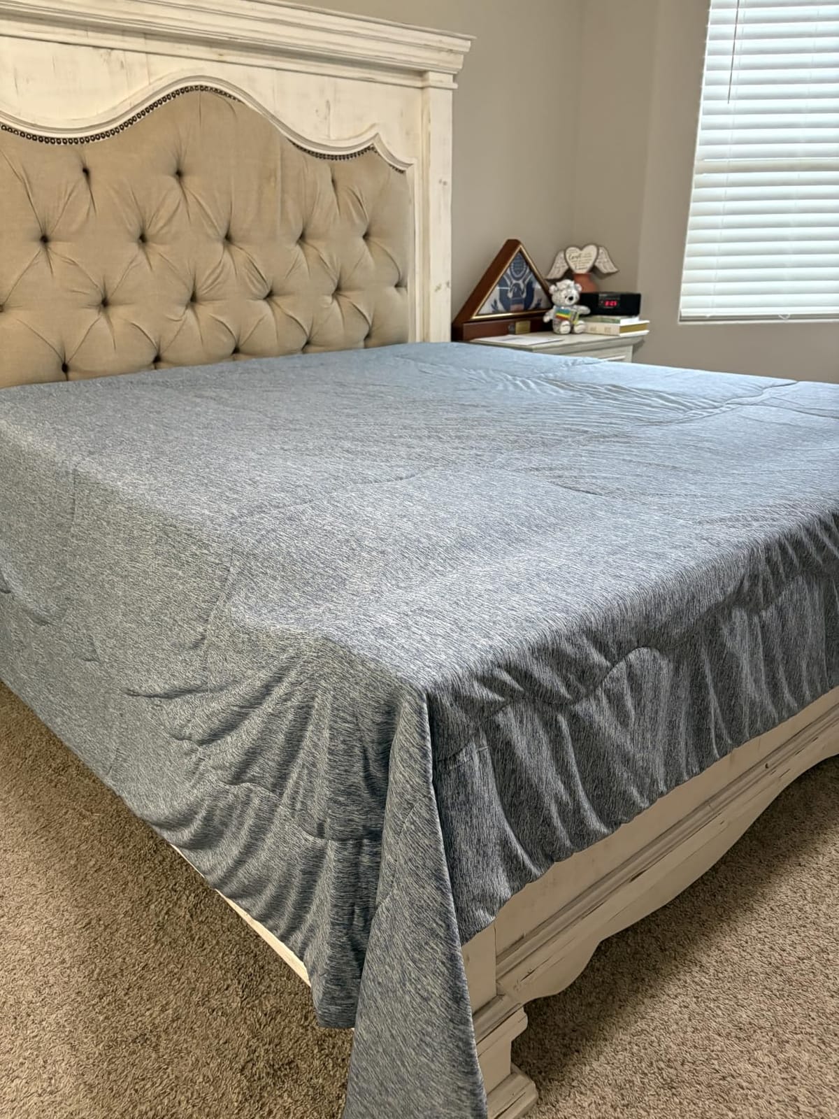 CHOSHOME Cooling Comforter Cooling Blanket, Q-Max 0.45 Cool Sleeping Summer Blanket for Hot Sleeper Night Sweats, Queen 90