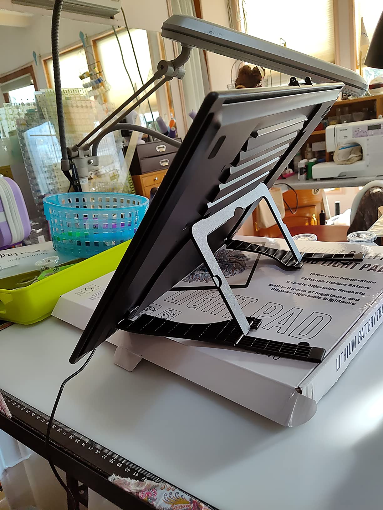TOHETO A3 Light Pad, Rechargeable Light Board for Diamond Painting, Tracing Light Box with Stand and Clip, Light Table Lightbox for Tracing, Drawing customer photo 2