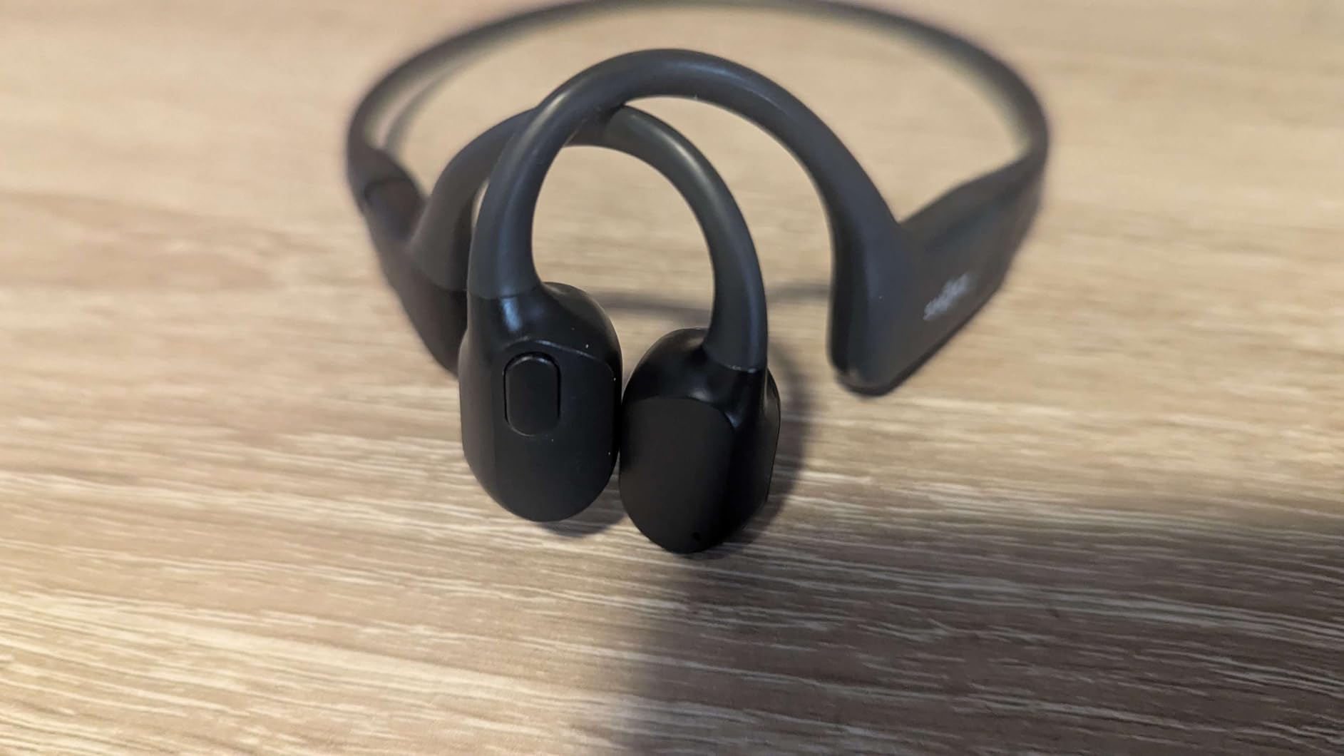 SHOKZ OpenRun Bone Conduction Open-Ear Bluetooth Sport Headphones customer photo 1