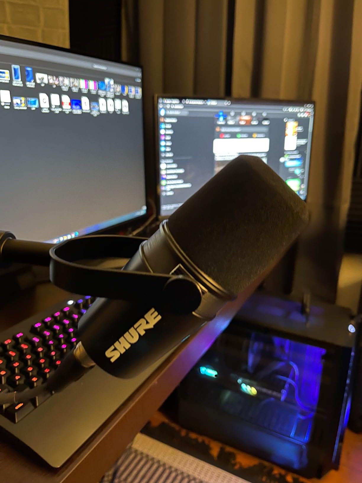 Shure MV7X XLR Dynamic Podcast & Recording Microphone - Black | XLR dynamic mic with voice-isolating technology and all-metal build for podcasting and vocal recording customer photo 1