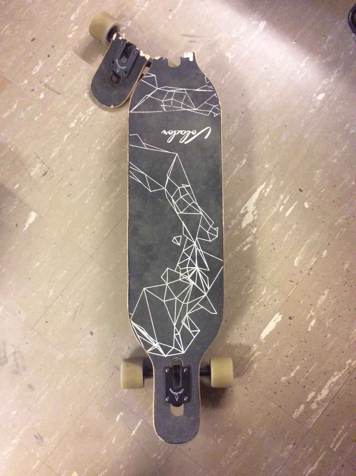VOLADOR Urban Freeride Pro Longboard| Adaptive Cruiser 42inch| North America Maple| Camber Concave Drop Through Longboard Complete| Setup for Urban Commuting customer photo 1