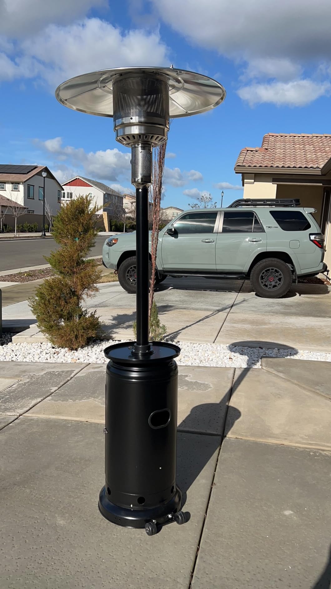 Giantex Patio Heaters for Outdoor Use, 48,000 BTU Propane Outdoor Heaters with Wheels, Outdoor Heat Lamp with Tip-over Protection & CSA Certified for Commercial and Household (Bronze) customer photo 2