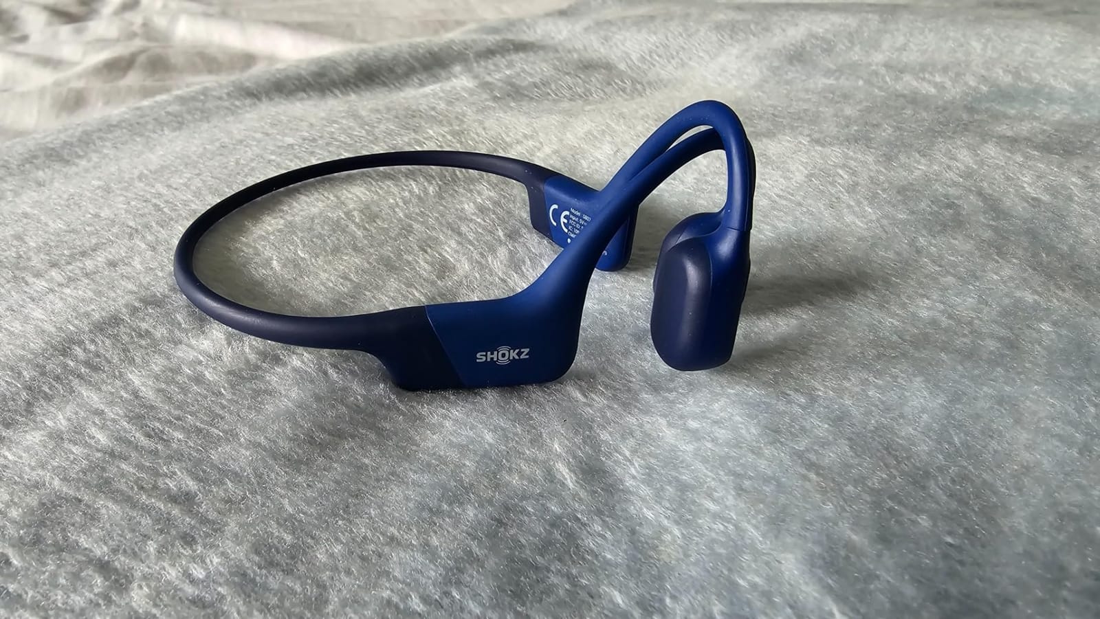 SHOKZ OpenRun Mini Bone Conduction Open-Ear Bluetooth Headphones, Black | Bundle with Sweat Headband; Open ear comfort; Lightweight & Secure fit; IP67 water resistance; 8H battery; Running/Cycling customer photo 1