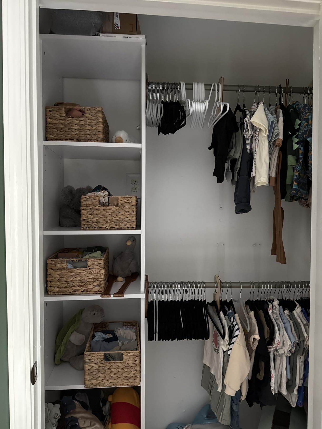 ClosetMaid SuiteSymphony Wood Closet System Starter Kit with Tower and 3 Hang Rods, Adjustable and Customizable, For Walk-In and Reach-In Closets, Fits Spaces 4 – 9 ft. Wide, Graphite Grey customer photo 1