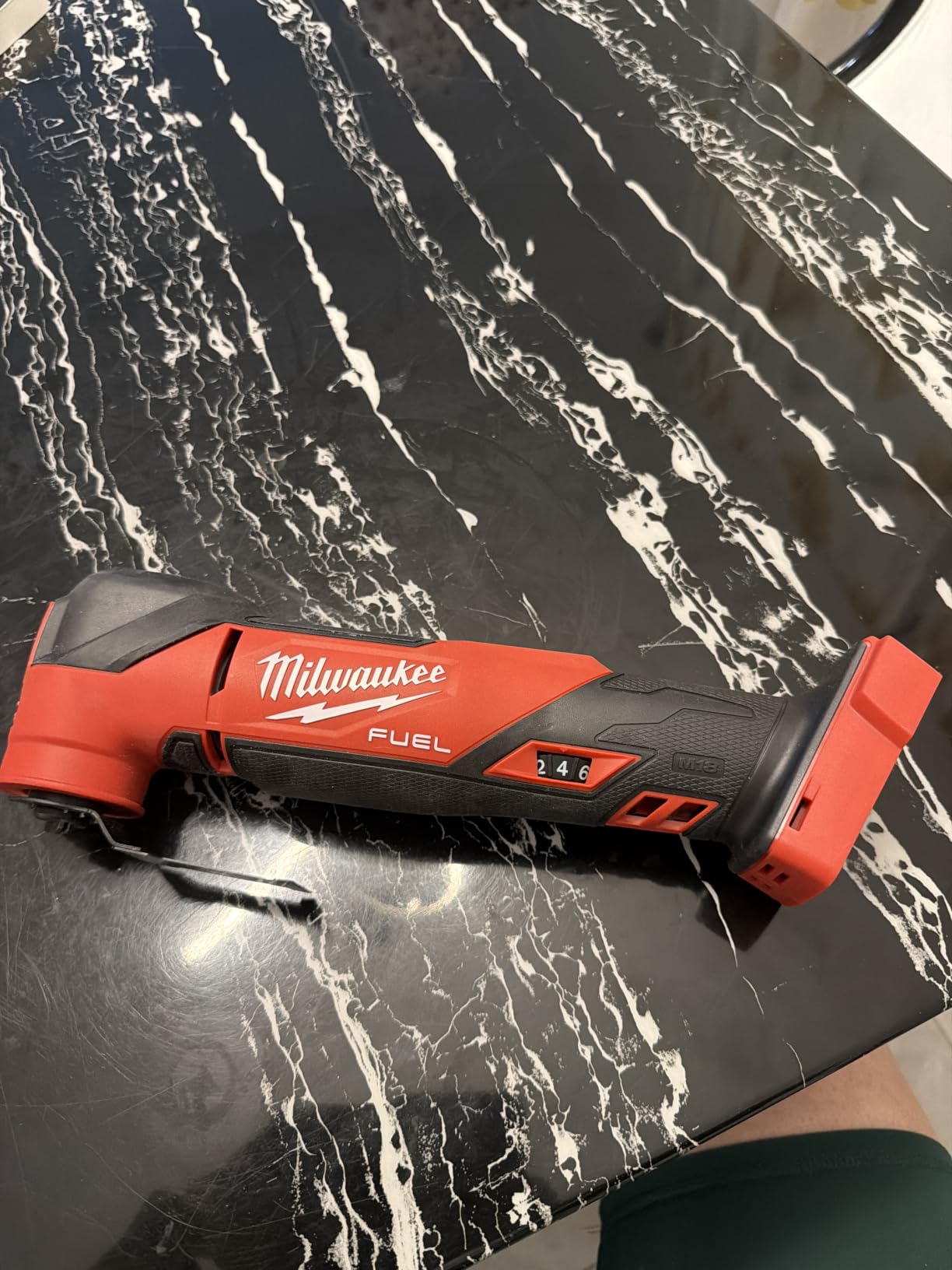 Milwaukee 2836-20 M18 FUEL Brushless Lithium-Ion Cordless Oscillating Multi-Tool (Tool Only) customer photo 1