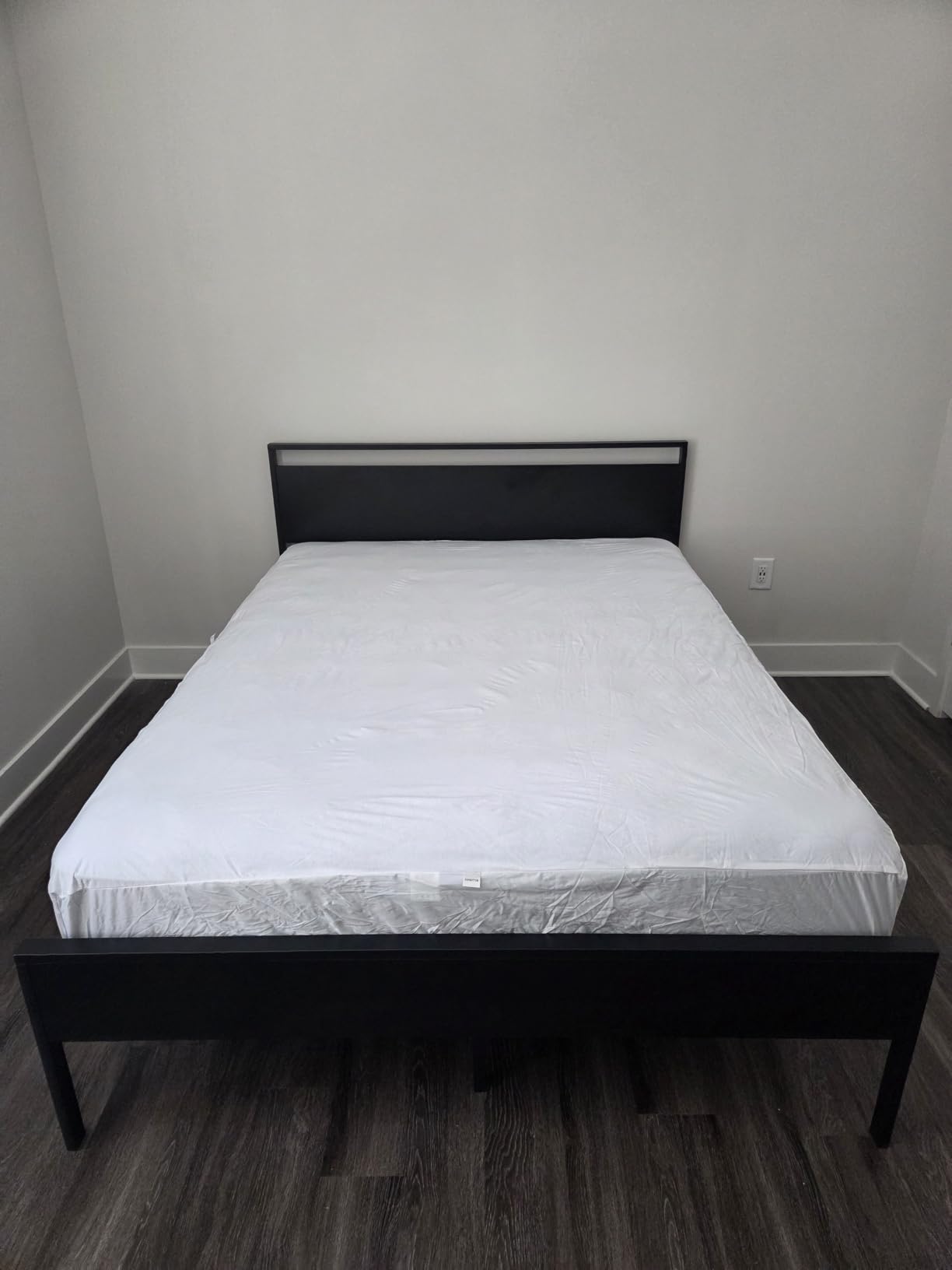 SHA CERLIN 14 Inch Queen Size Metal Platform Bed Frame with Wooden Headboard and Footboard, Mattress Foundation, No Box Spring Needed, Large Under Bed Storage, Non-Slip Without Noise, Mahogany customer photo 1