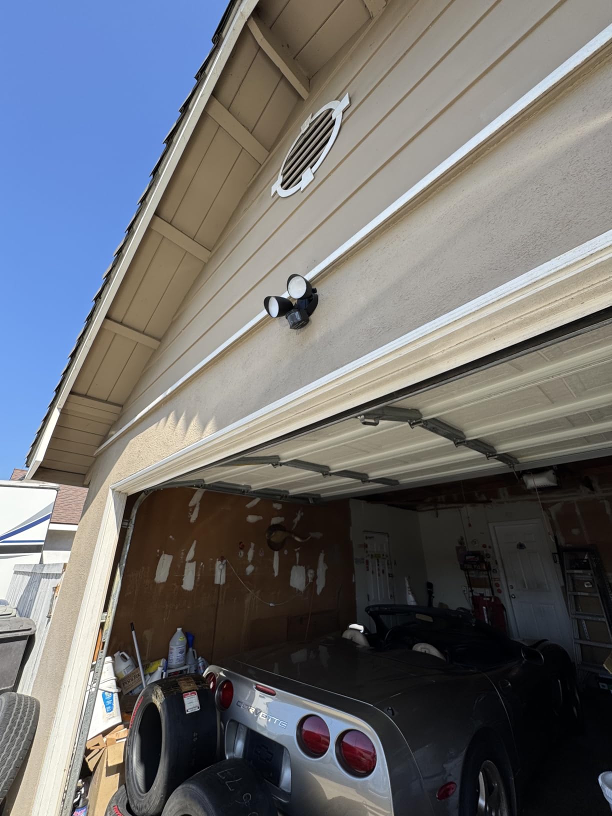 LUTEC 32W 3500 Lumen LED Security Lights Motion Sensor Light Outdoor, 5000K Daylight, IP65 Waterproof, Dusk to Dawn, Motion Detector Flood Light for Garage, Yard, Porch-Black customer photo 2