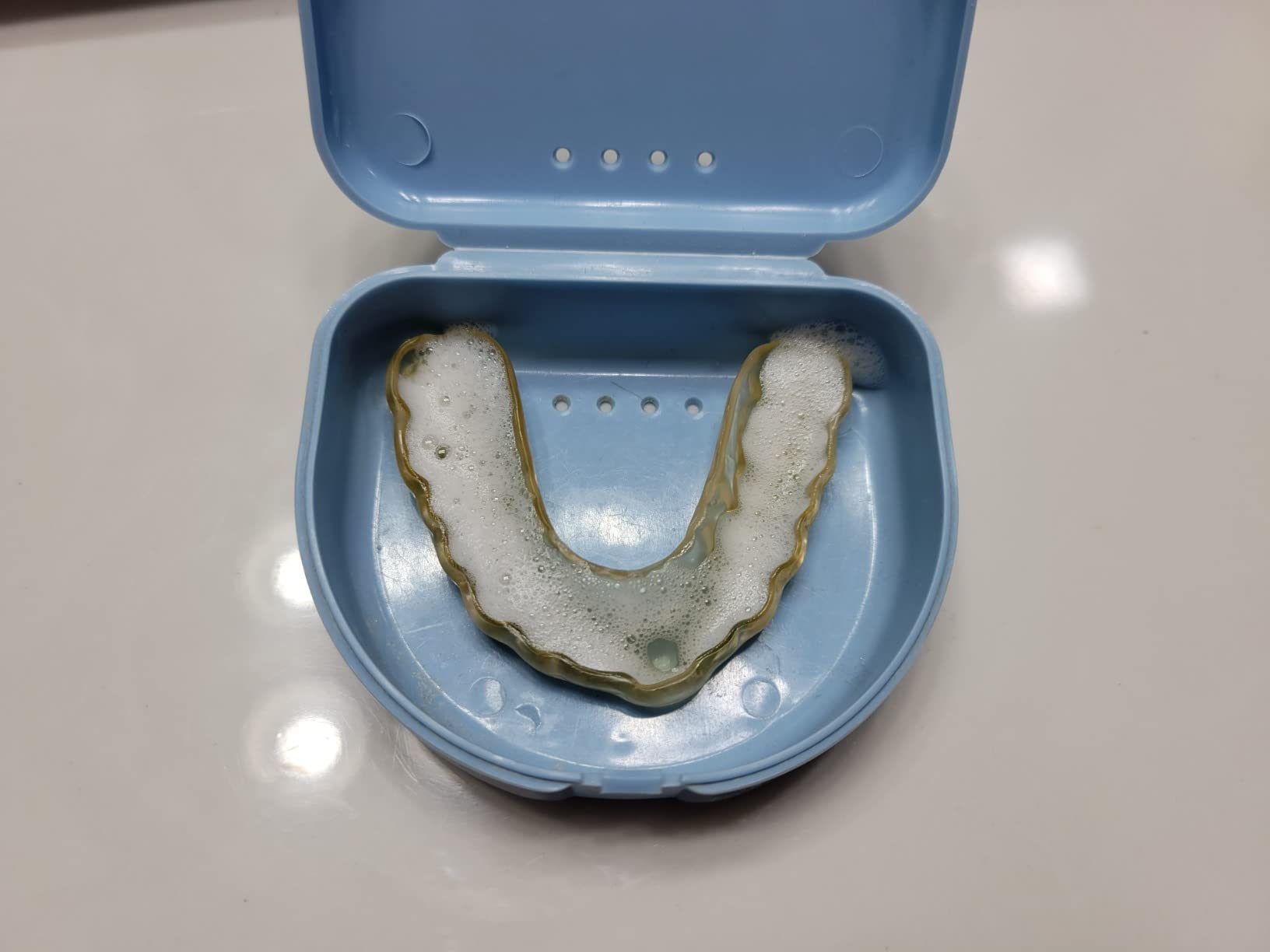 EverSmile AlignerFresh Extra Whitening Foam - Cleaner Compatible with Invisalign and All Clear Aligners and Retainers - Eliminates Bacteria, Whitens Teeth, Fights Bad Breath - 50ml customer photo 2