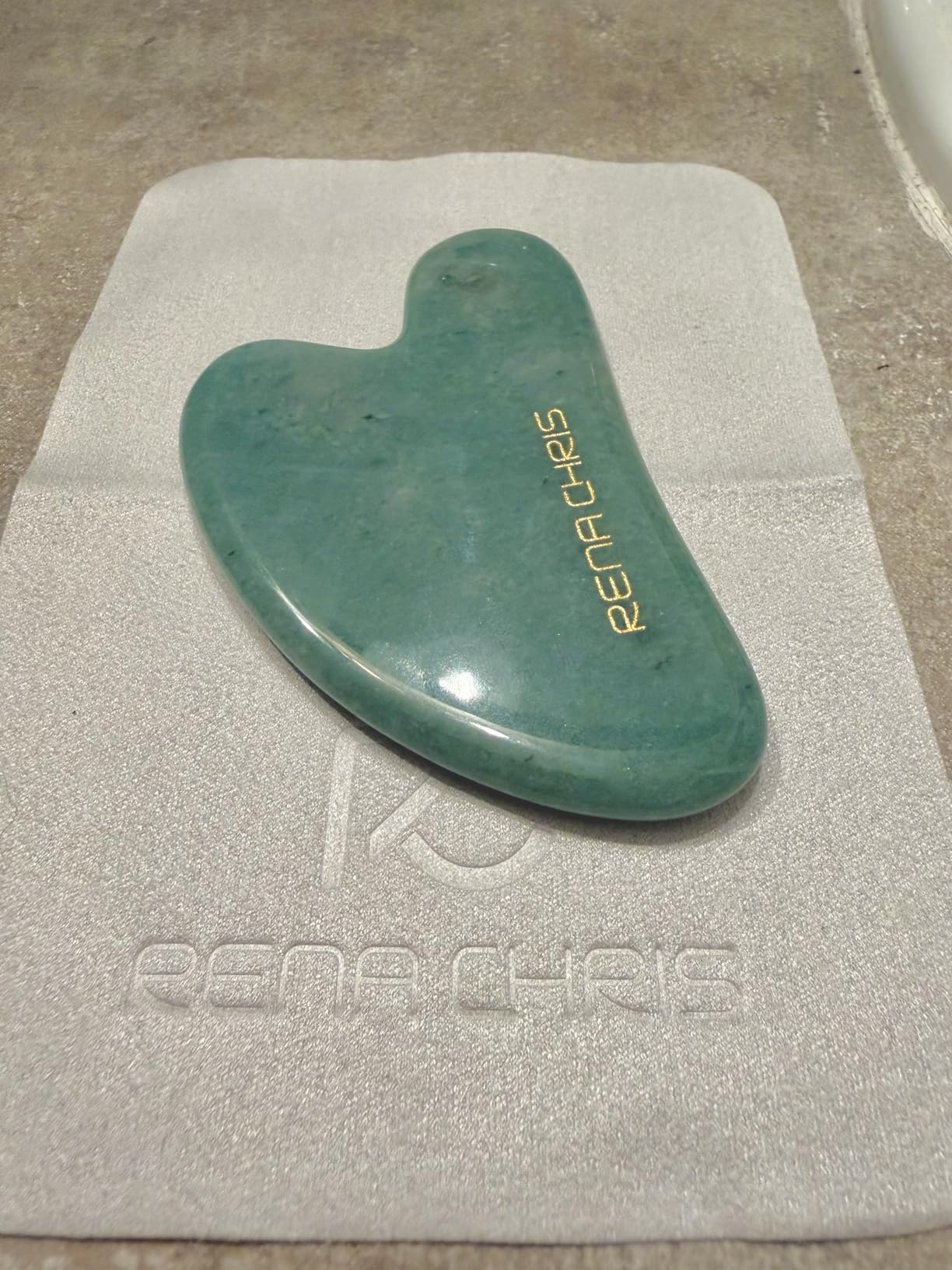 Rena Chris 2PCS Gua Sha Facial Tools: Jade Stone Guasha Tool for Face Acupuncture Therapy, Facial Massager for Jawline Sculpting and Puffiness Reducing (Green & Pink) customer photo 2