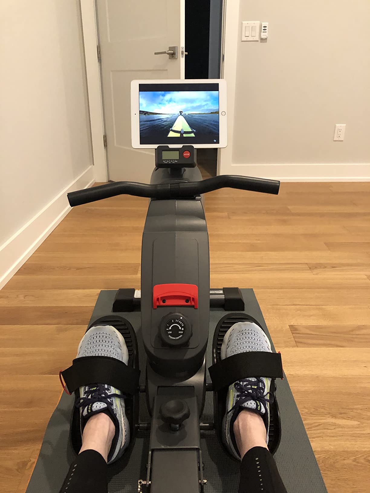 Sunny Health & Fitness Smart Magnetic Rowing Machine with Extra Long Rail customer photo 2
