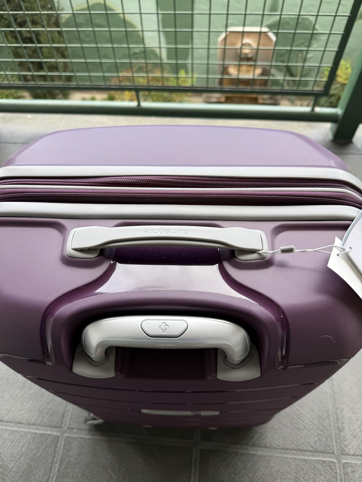 Samsonite Freeform Large Checked Luggage with Dual 360 Spinner Wheels - TSA Lock, Airline-Approved - Lightweight Durable Polypropylene Expandable Hardshell - Amethyst Purple customer photo 2