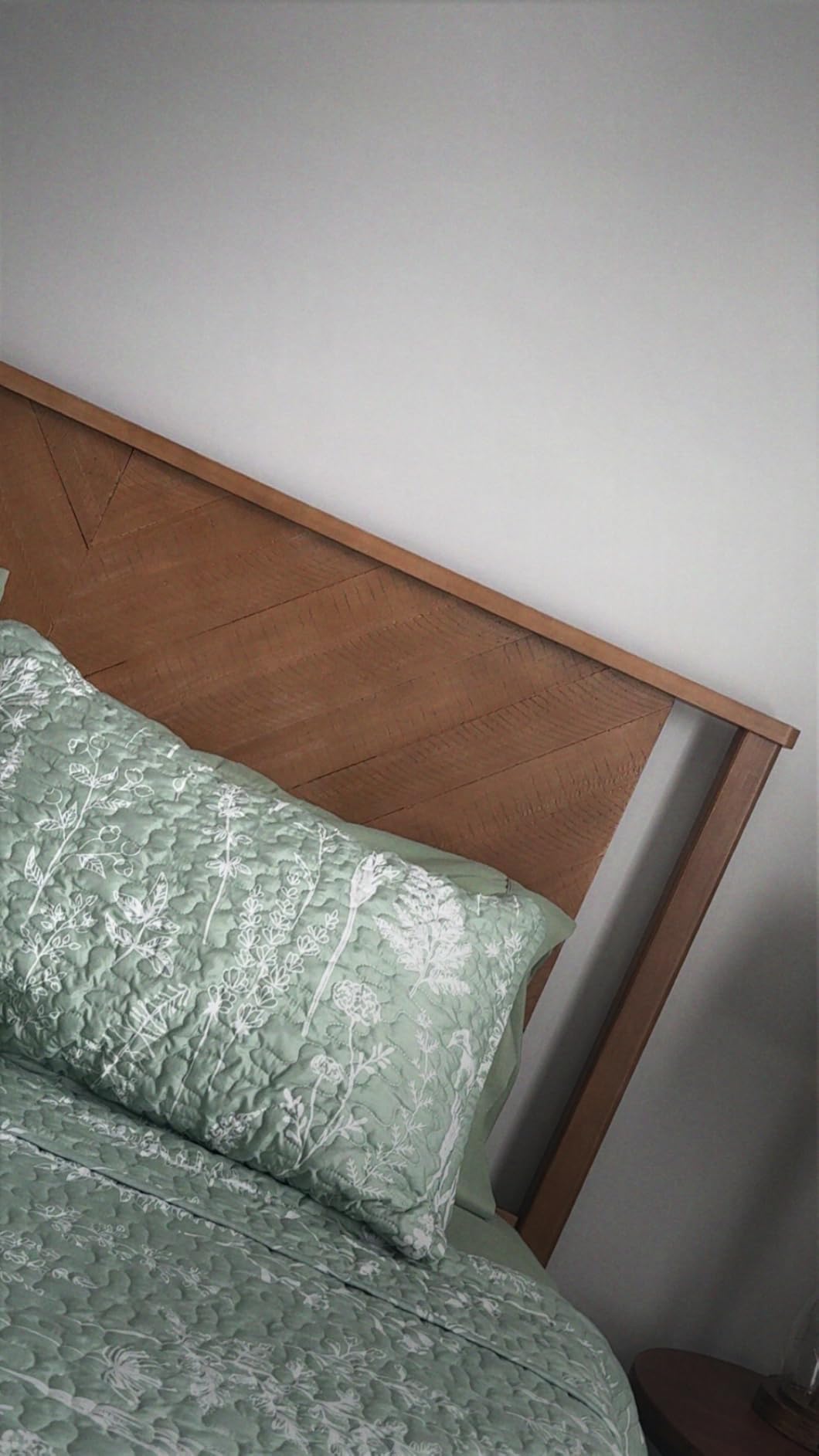Bme Vivian 14 Inch Deluxe Bed Frame with Headboard, Rustic & Scandinavian Style with Solid Acacia Wood, No Box Spring Needed, 12 Strong Wood Slat Support, Easy Assembly, King, Rustic Golden Brown customer photo 2