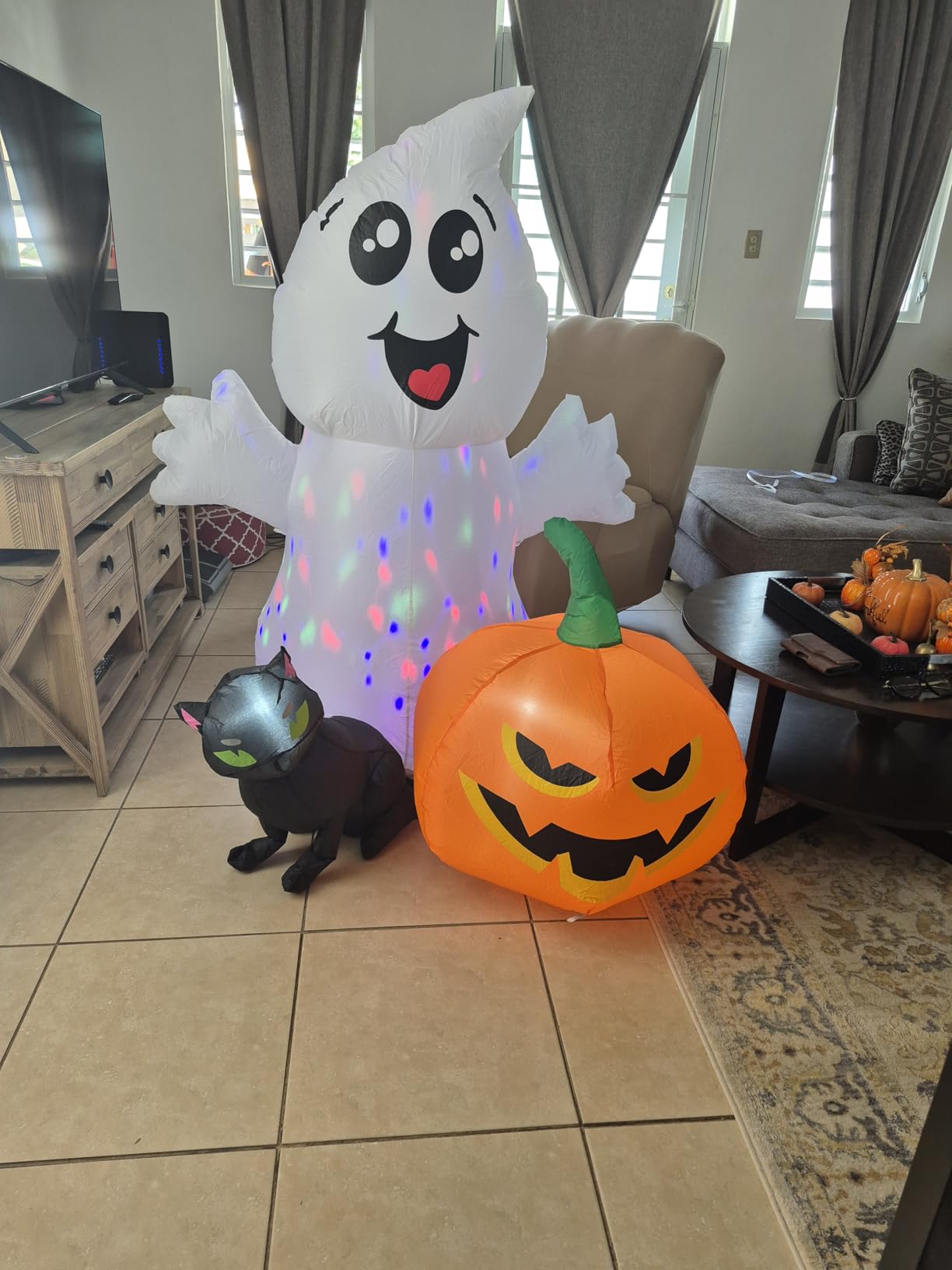 COMIN Halloween Inflatable 5FT Ghost with Black Cat and Pumpkin, Built-in LEDs Blow Up Yard Decoration for Party Outdoor Yard Garden Lawn customer photo 1