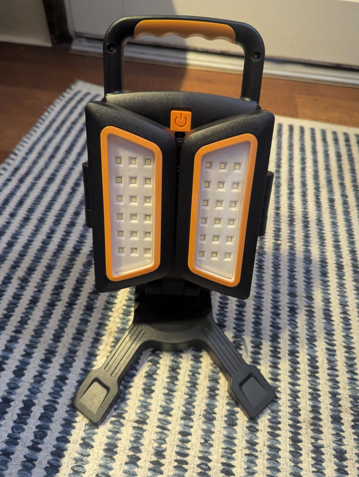 TRESDA 3000LM Rechargeable Work Light, Magnetic LED, Foldable & Portable, 360° Adjustable, 4400mAh Battery, 3-9H Runtime, 5 Light Modes customer photo 1