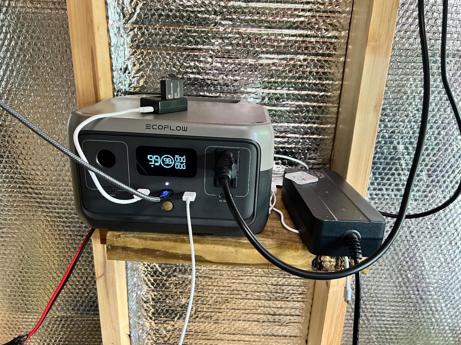 EcoFlow Portable Power Station RIVER 2, 256Wh 300W, 1 Hr Fast Charging, LiFePO4 Battery, Up to 600W Solar Generator for Outdoor Camping/RVs/Home Use customer photo 1