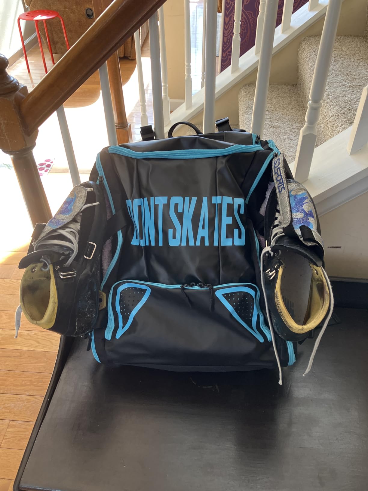 Bont Skate Backpack | 48 x 35 x 17 cm; side skate holders, padded straps, and water-resistant material customer photo 2