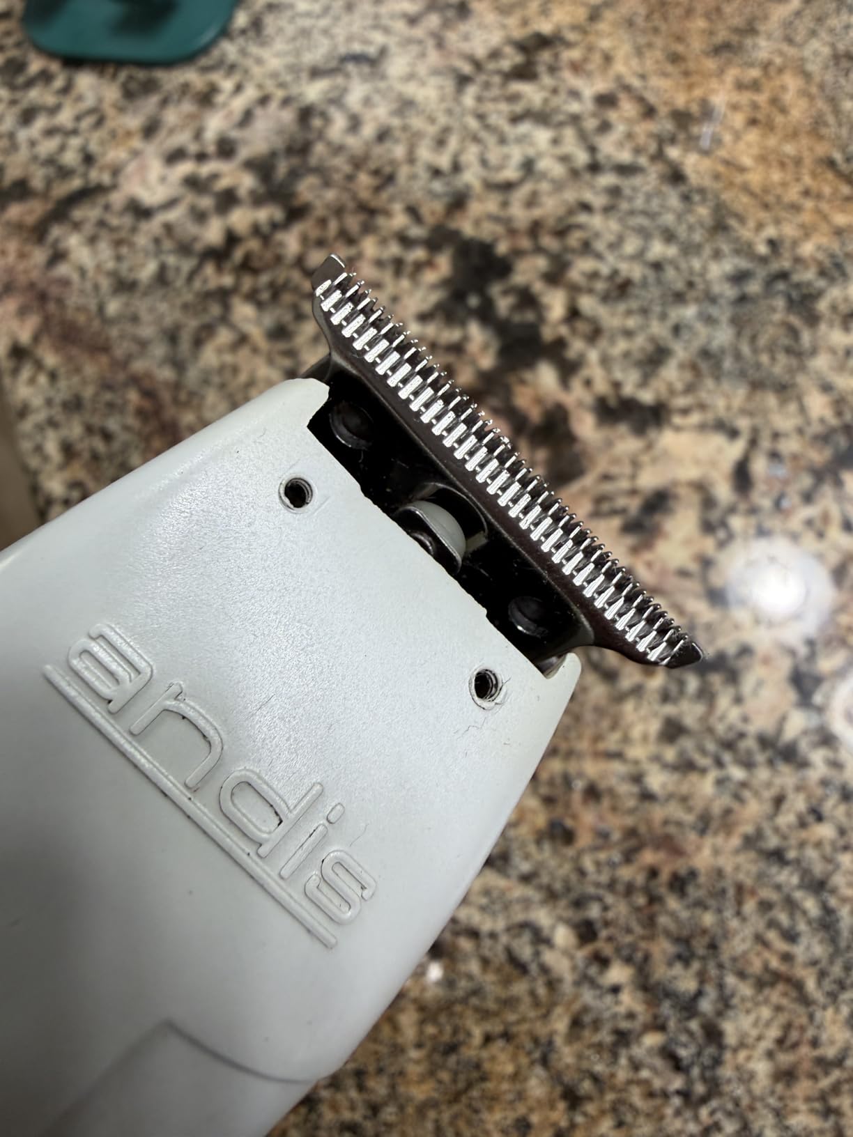 Andis 04780 Professional T-Outliner Beard & Hair Trimmer for Men | with Carbon Steel T-Blade, Bump Free Technology - Corded Electric Beard Trimmer, GTO, Grey customer photo 1