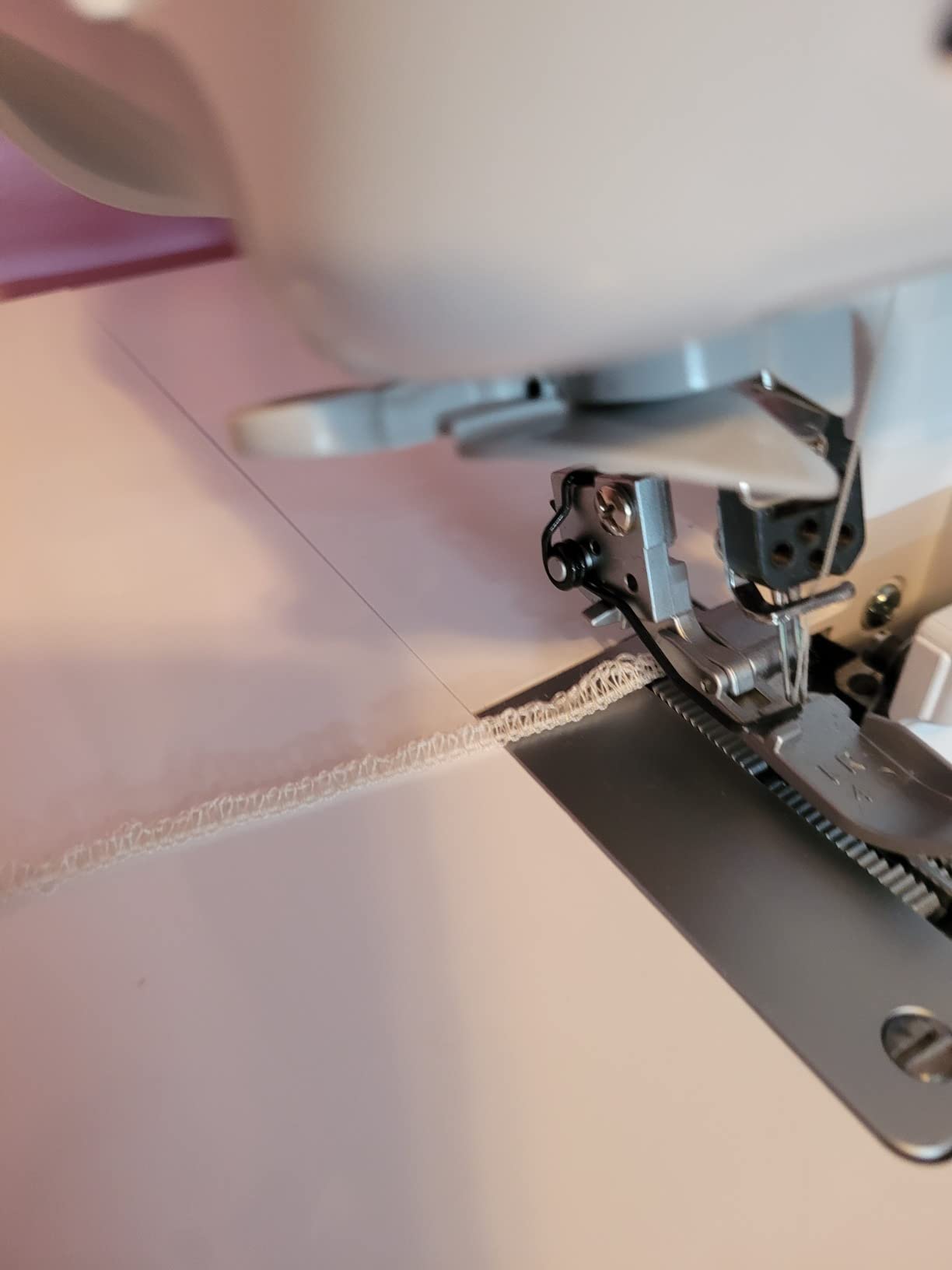 Brother AIR1800 Air Serger Sewing Machine with Jet Air Threading customer photo 2