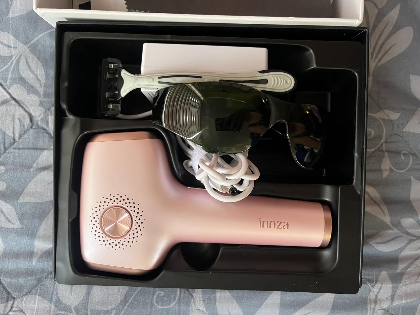 INNZA IPL Hair Removal with Ice Cooling Care Function for Women | Long-Lasting Results, 999,999 Flashes Painless Hair Removal, for Armpits Legs Arms Bikini Line, Corded customer photo 2