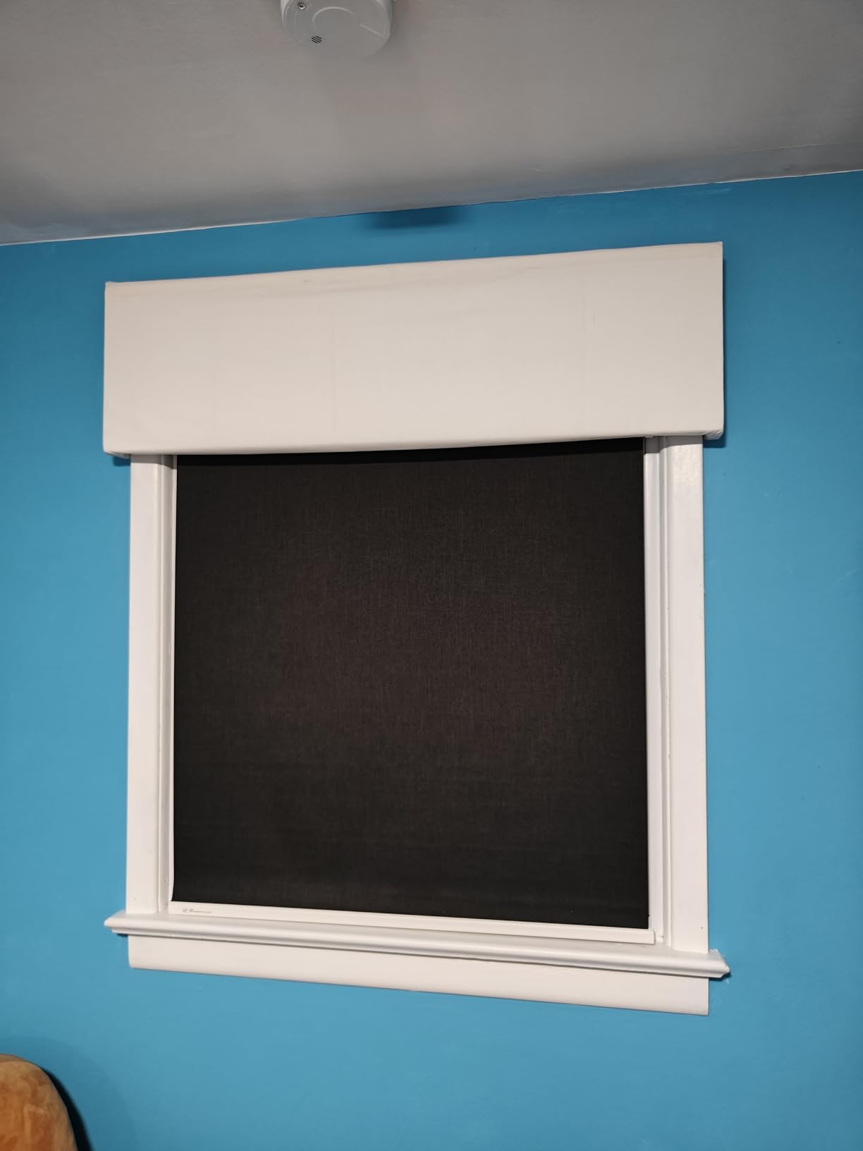 Motorized Blinds No Drill Automatic Blinds for Windows Cordless Roller Shades Electric Blinds with Remote Control Smart Blinds (White, 46 x 72) customer photo 1
