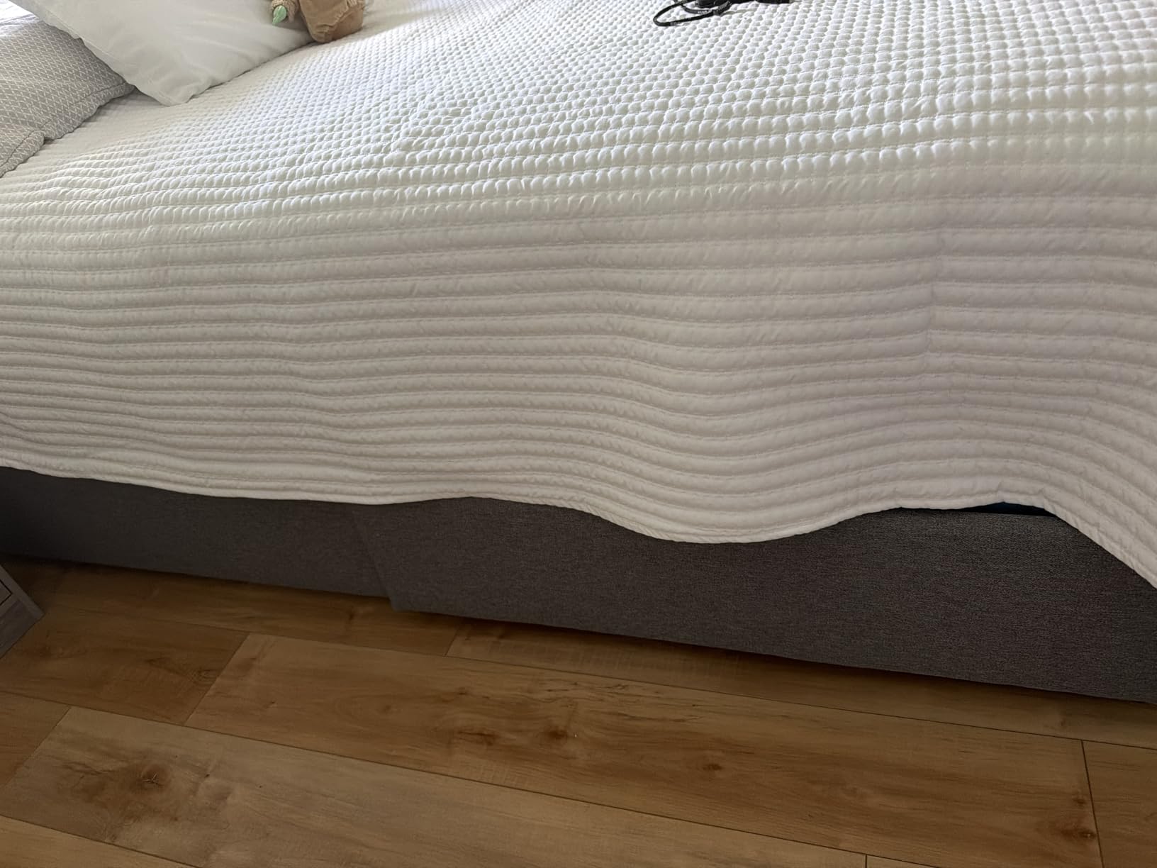 Allewie King Size Storage Bed Frame with 4 Underbed Drawers, Upholstered Platform Bed with Adjustable Headboard, Diamond Button Tufted, Easy Assembly, Noise-Free, No Box Spring Needed, Dark Grey customer photo 1