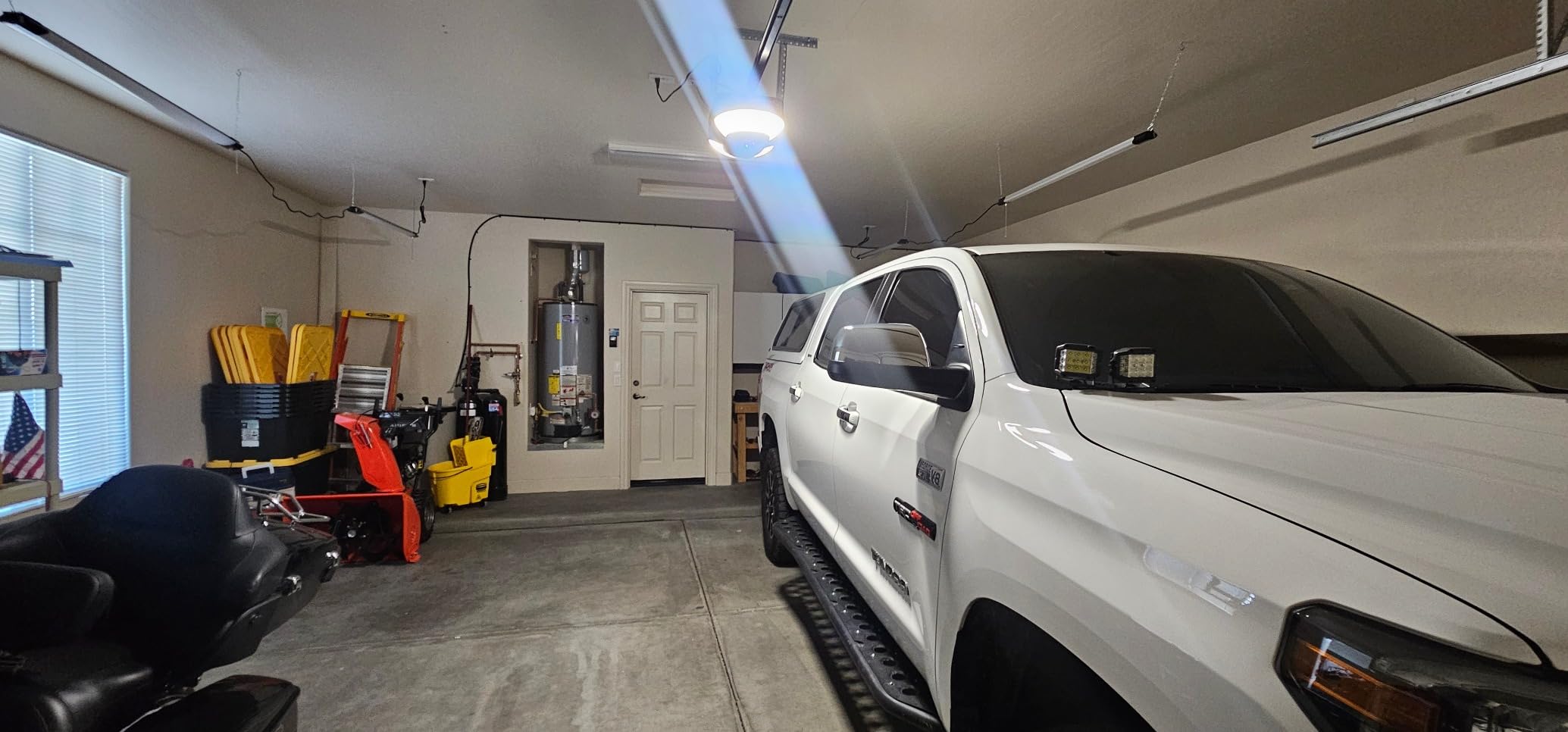 Barrina BS84 LED Shop Lights 4FT for Workshop, 84W 10000LM 5000K, 4 Packs | 4FT for Garage Basement Workbench, Hanging or Flush Mount, Linkable to 3, with Pull Chain Switch, Aluminum, Frosted Cover customer photo 1
