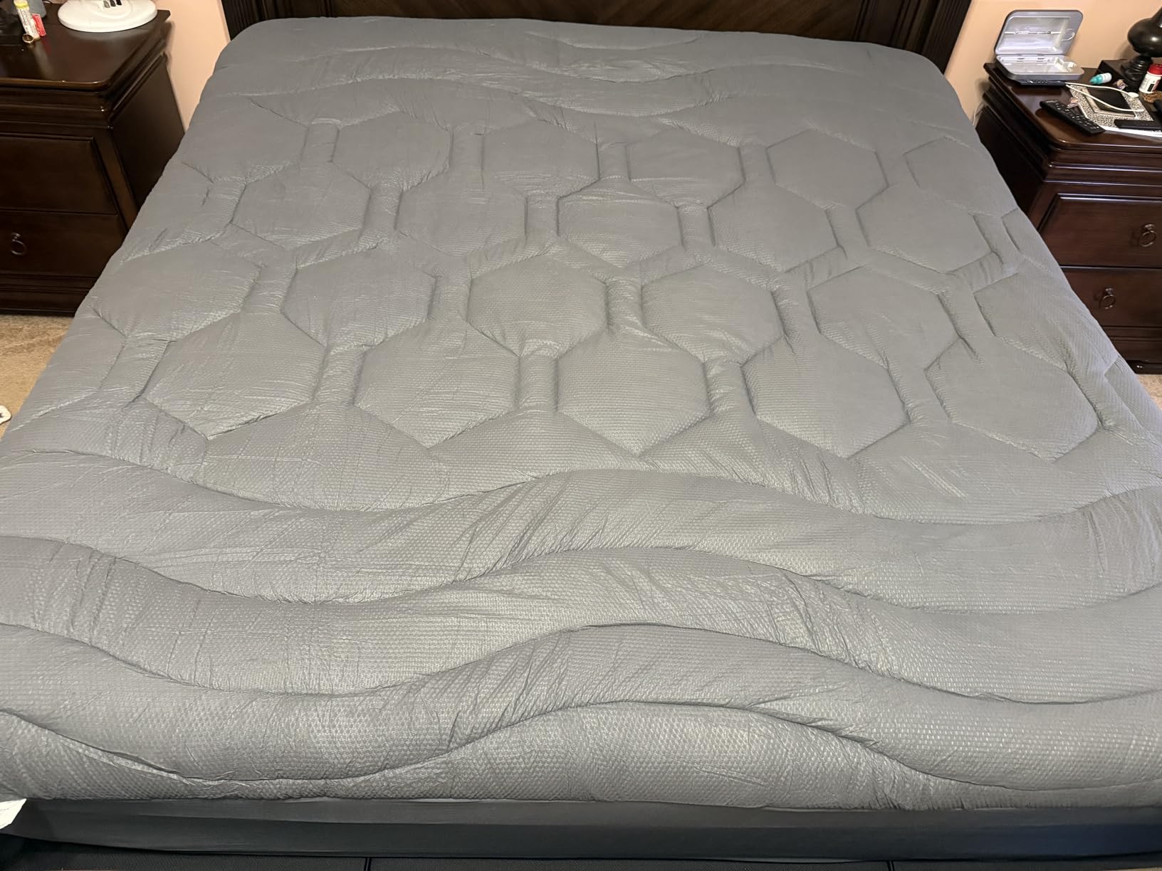 ELVEN HOME Queen Size Mattress Pad Waterproof, Pillow Top Cooling Mattress Topper Cover, Quilted Fitted Mattress Protector Washable, Deep Pocket 8-21