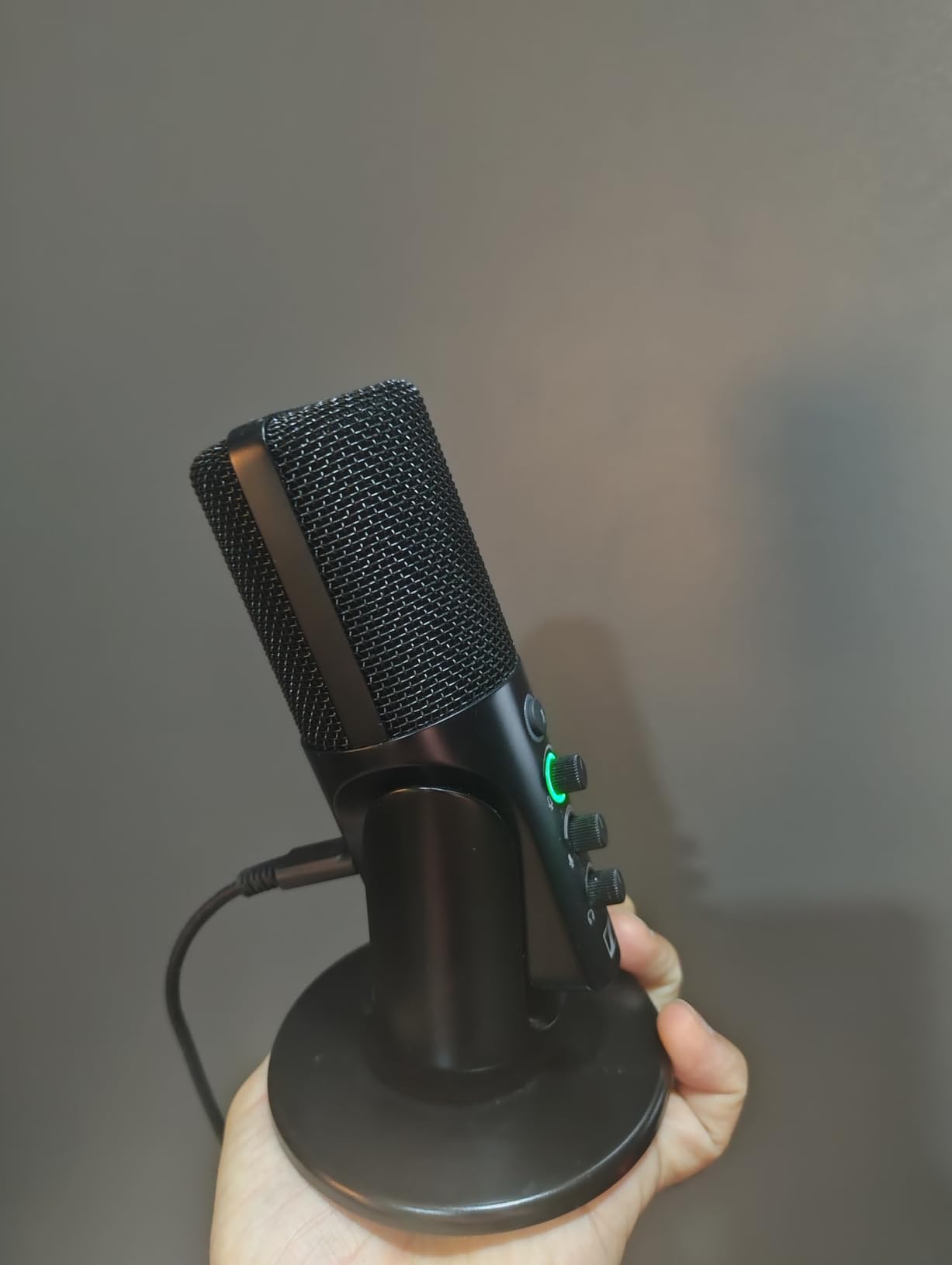 Sennheiser Professional Profile USB Cardioid Condenser Microphone with Table Stand, USB-C Cable, Mute Button, Headphone Jack customer photo 1