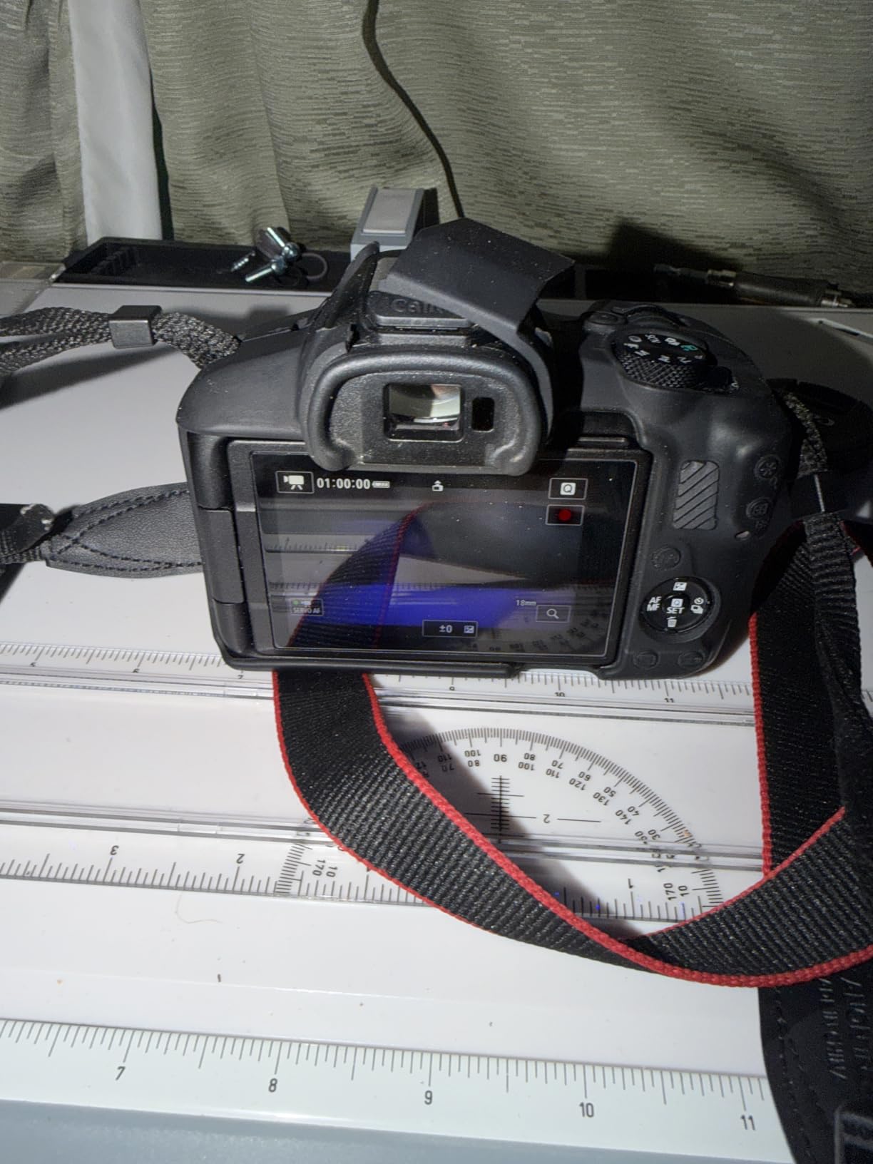 Canon EOS R50 Mirrorless Camera RF-S18-45mm F4.5-6.3 is STM Lens Kit customer photo 2