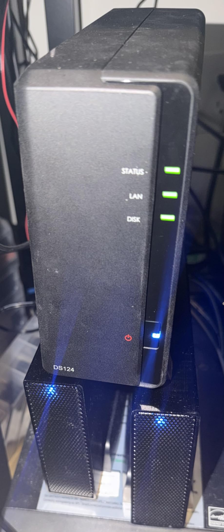 Synology DS124 Personal Backup & File Hub - Protect Photos, Secure Home Surveillance (1-Bay Diskless NAS) customer photo 2