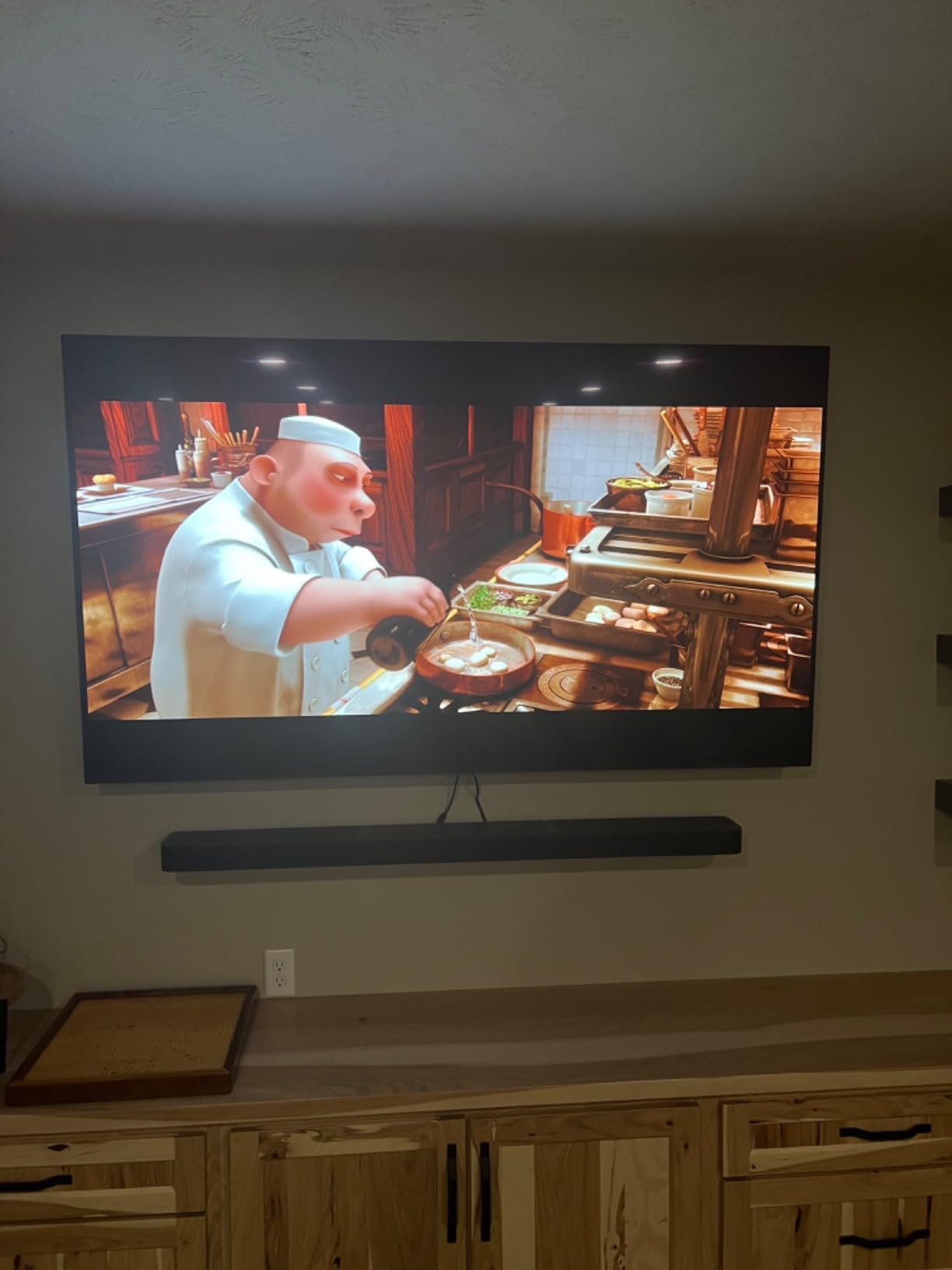 Sony OLED 83 inch BRAVIA XR A80L Series 4K Ultra HD TV: Smart Google TV with Dolby Vision HDR and Exclusive Gaming Features for The PlayStation® 5 XR83A80L- 2023 Model,Black customer photo 1