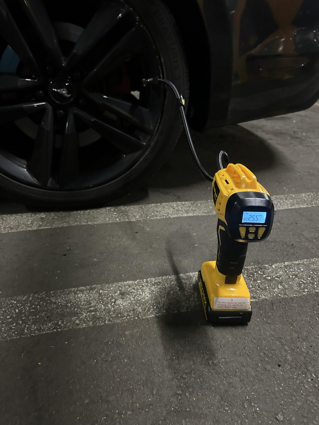 KeenPower Tire Inflator Portable Air Compressor 21V Battery Powered 160PSI | 5X Faster Inflation, Dual Power Supply, Auto Shut-Off, Digital Pressure Gauge, Air Pump for Car Motorcycle E-Bike Balls Gift customer photo 1