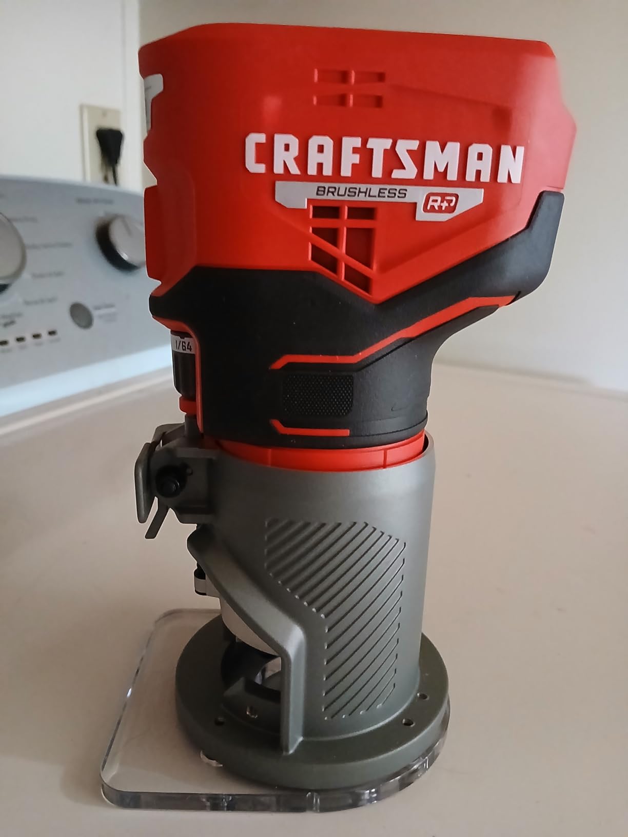 CRAFTSMAN V20 Router Tool, Cordless, Variable Speed, Fixed Base Router with Depth Adjustment, Bare Tool Only (CMCW400B) customer photo 1