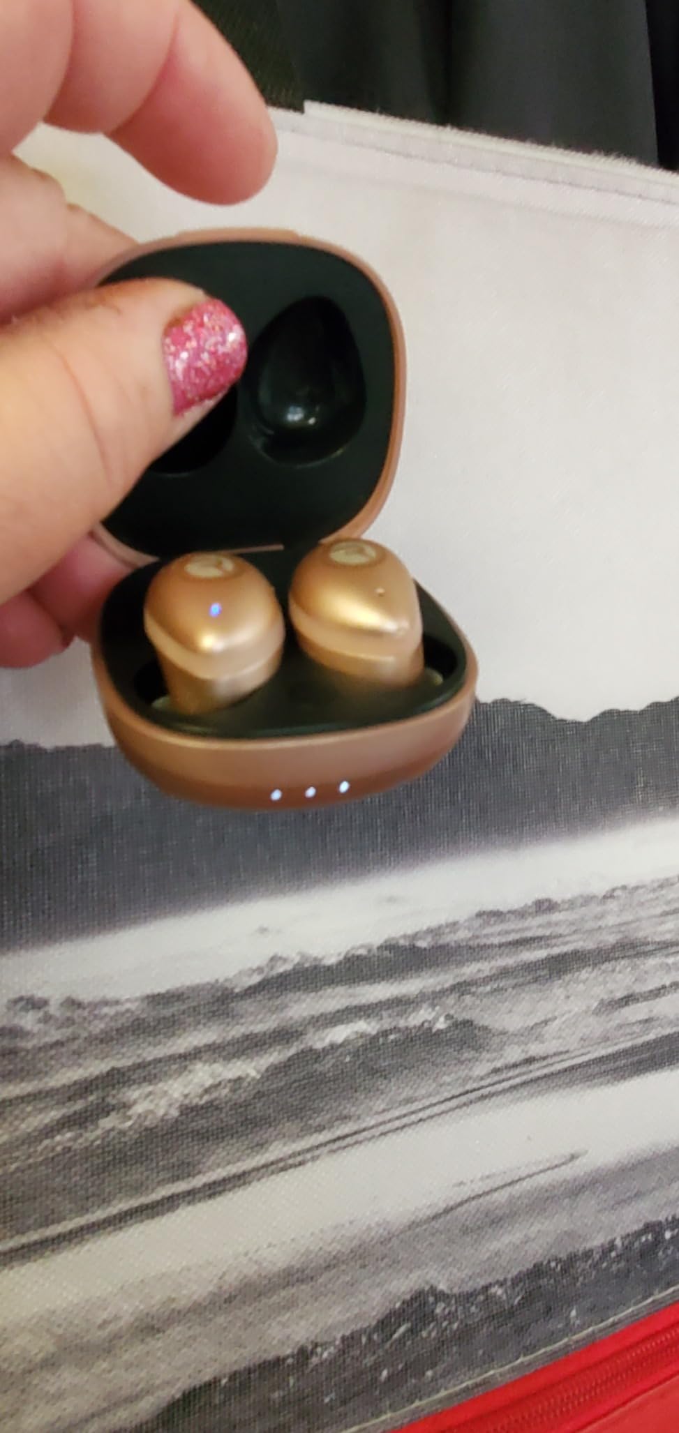Raycon Fitness Bluetooth Wireless Earbuds + Microphone with Active Noise Canceling, Sweat & Water-Resistant Earphones, Running Headphones, Ear Buds Wireless Bluetooth 56 Hours Playtime (Black) customer photo 1