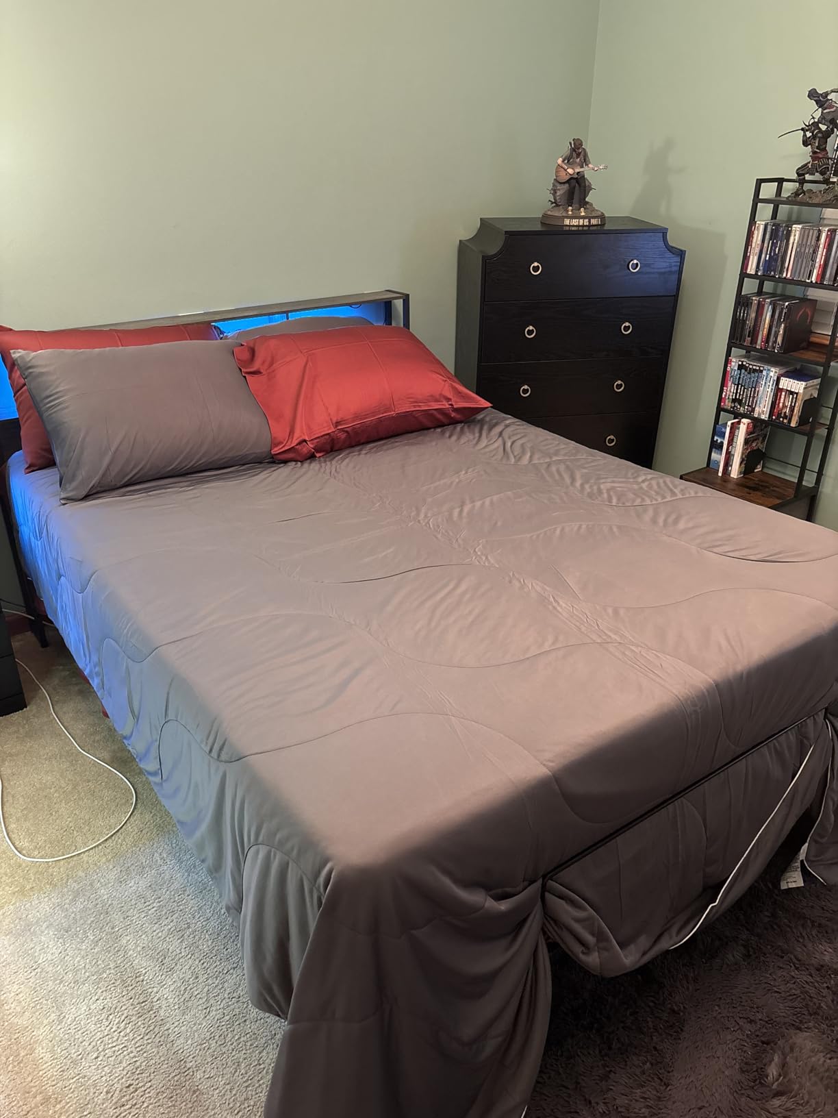 Tami Tami T600 Adjustable Bed Frame Full Size with Remote & Massage - Electric Beds Bases, Zero Gravity, Dual Side USB, Side Pockets, Nightlight, Quiet Motor, Wireless Remote, 5 Min Easy Assembly customer photo 2