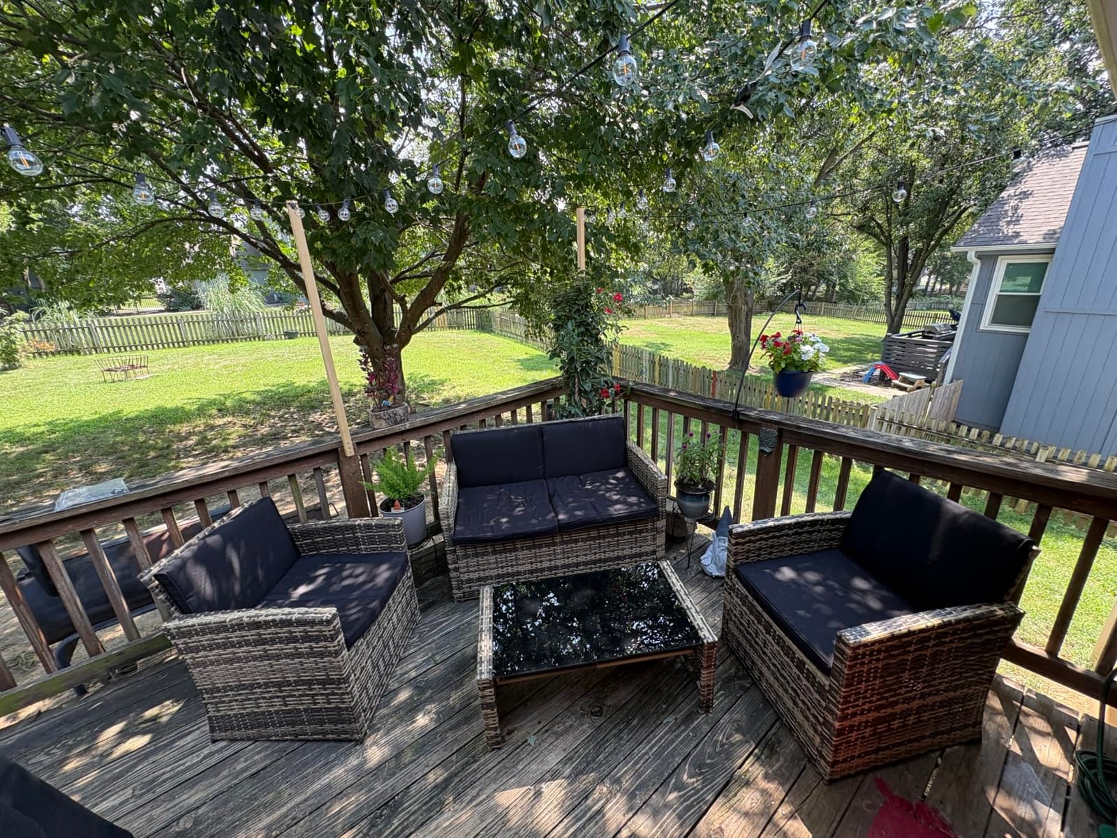 KROFEM 4 Piece Patio Furniture Set, Outdoor Wicker Conversation Set customer photo 1