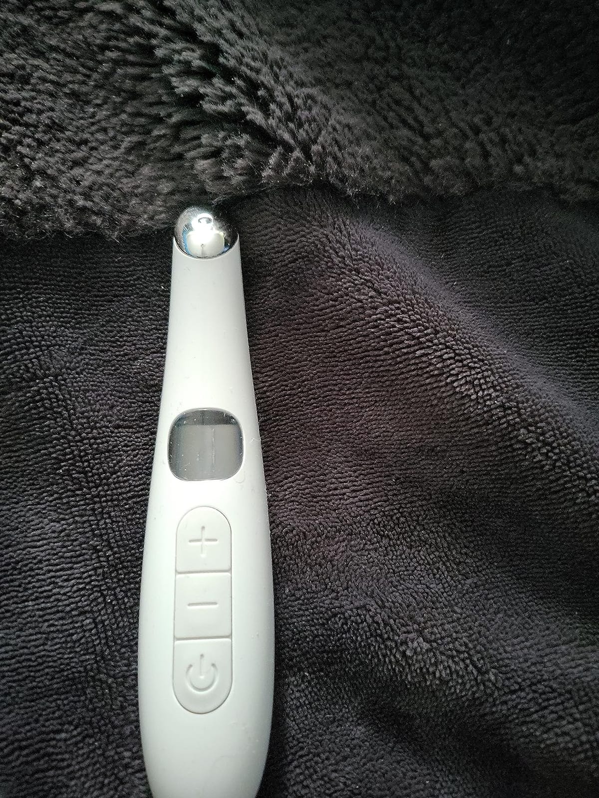 Heated Eye Wand, 3-in-1 Vibrating Eye Lift Wand, White | 98°F-113°F Customizable Temperature Under Eye Massager Wand, LCD Display, For Tired Eyes and Puffiness customer photo 1