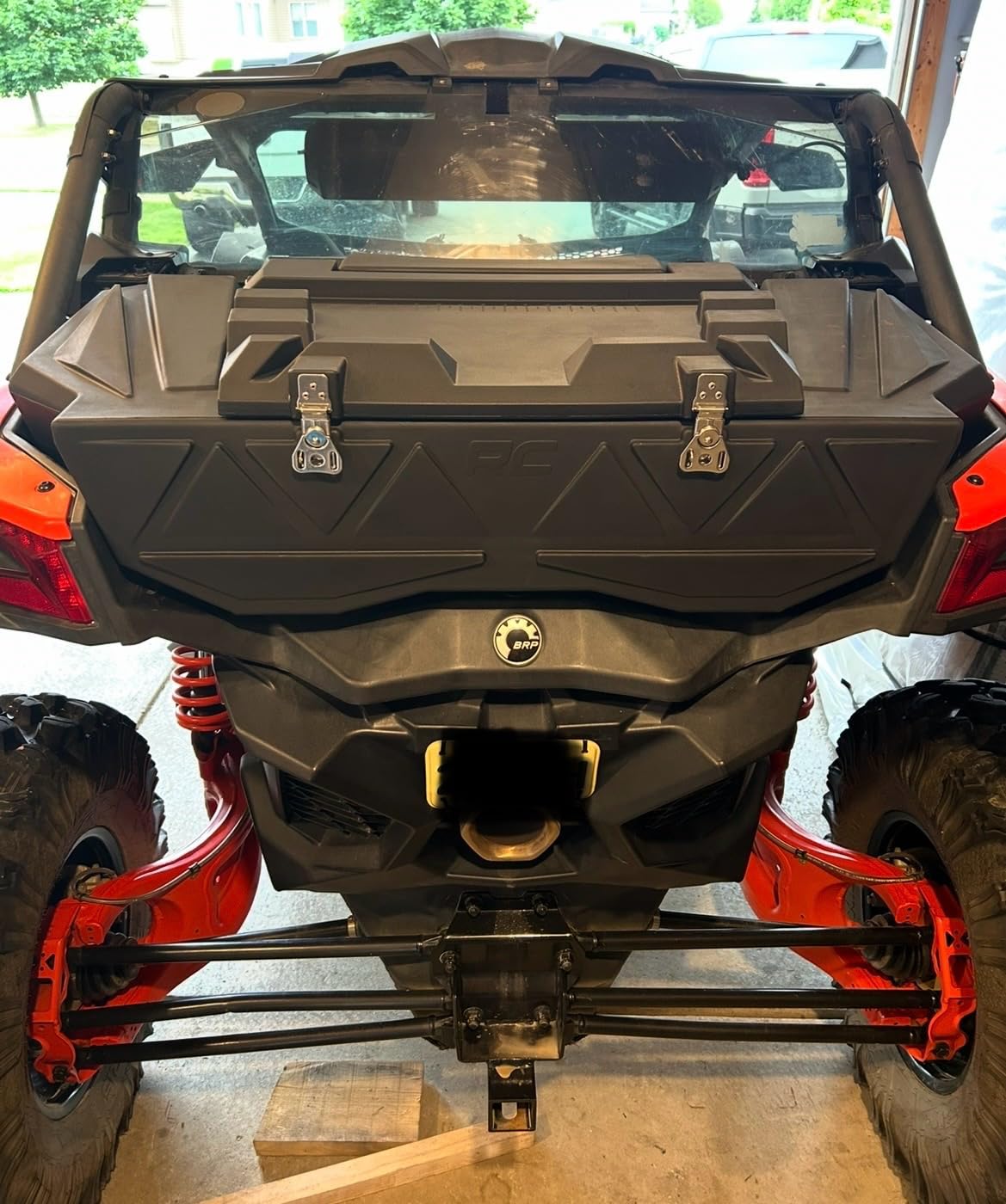 Rough Country Rear Bed Cargo Box for Can-Am Maverick X3 (2 & 4-Seat Models) - 45-Gallon Storage Capacity, Watertight Seal, High-Impact UV-Resistant, Lockable Latches customer photo 2
