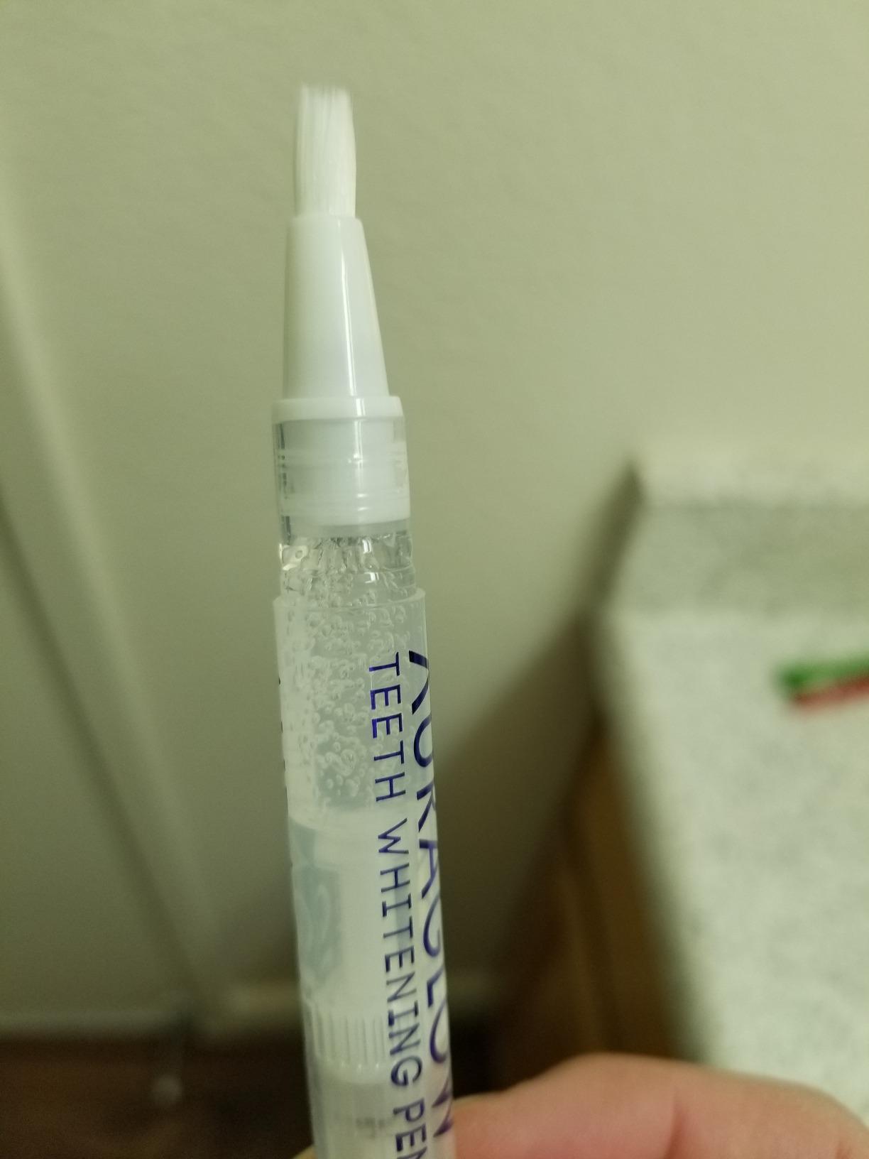 Auraglow Teeth Whitening Pen – Extra Strength 9% Hydrogen Peroxide, 40+ Treatments, No Sensitivity, Removes Coffee Wine Tea Stains, Whiten Teeth Fast, Enamel Safe, Made in USA, 4mL customer photo 2