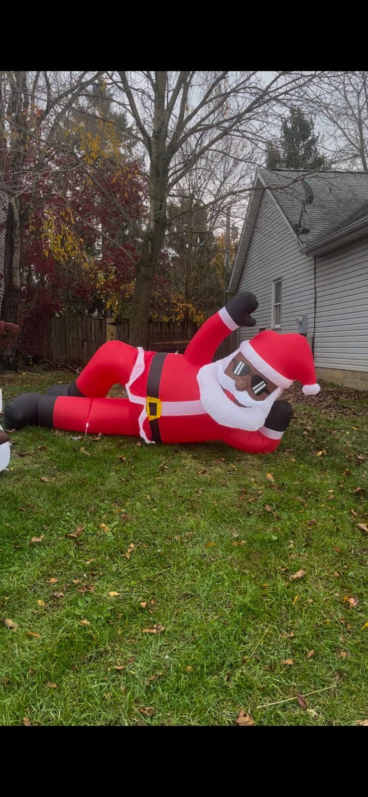 OurWarm 10FT Christmas Inflatables Outdoor Decorations, Giant Inflatable Black Santa Outdoor Inflatables, Christmas Blow Up Yard Decorations for Xmas Outside Lawn Yard Garden customer photo 2
