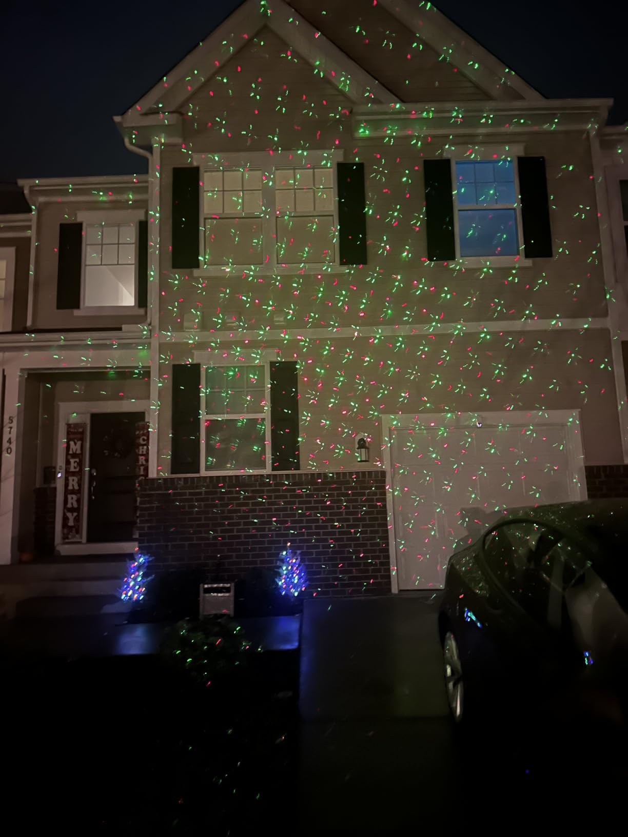 Star Shower Ultra 9 Outdoor Laser Light Show with Remote, AS SEEN ON TV, New 9 Unique Patterns, Showers Home w/Thousands of Lights, 3 Color Combinations, Motion or Still, Up to 3200 Sq Ft customer photo 1