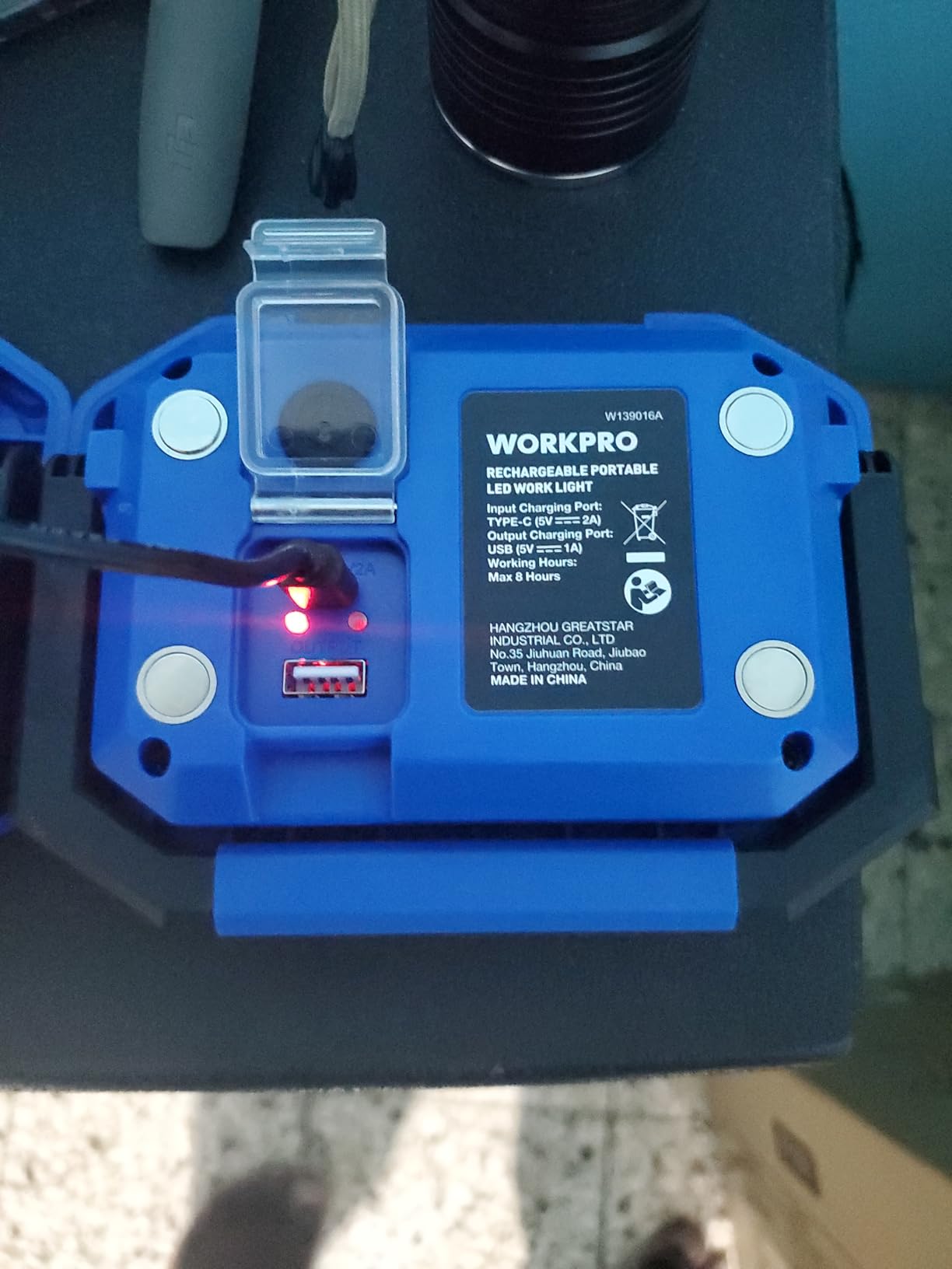 WORKPRO LED Work Light, Rechargeable Magnetic Work Lights, 2000LM, 4 Modes customer photo 1