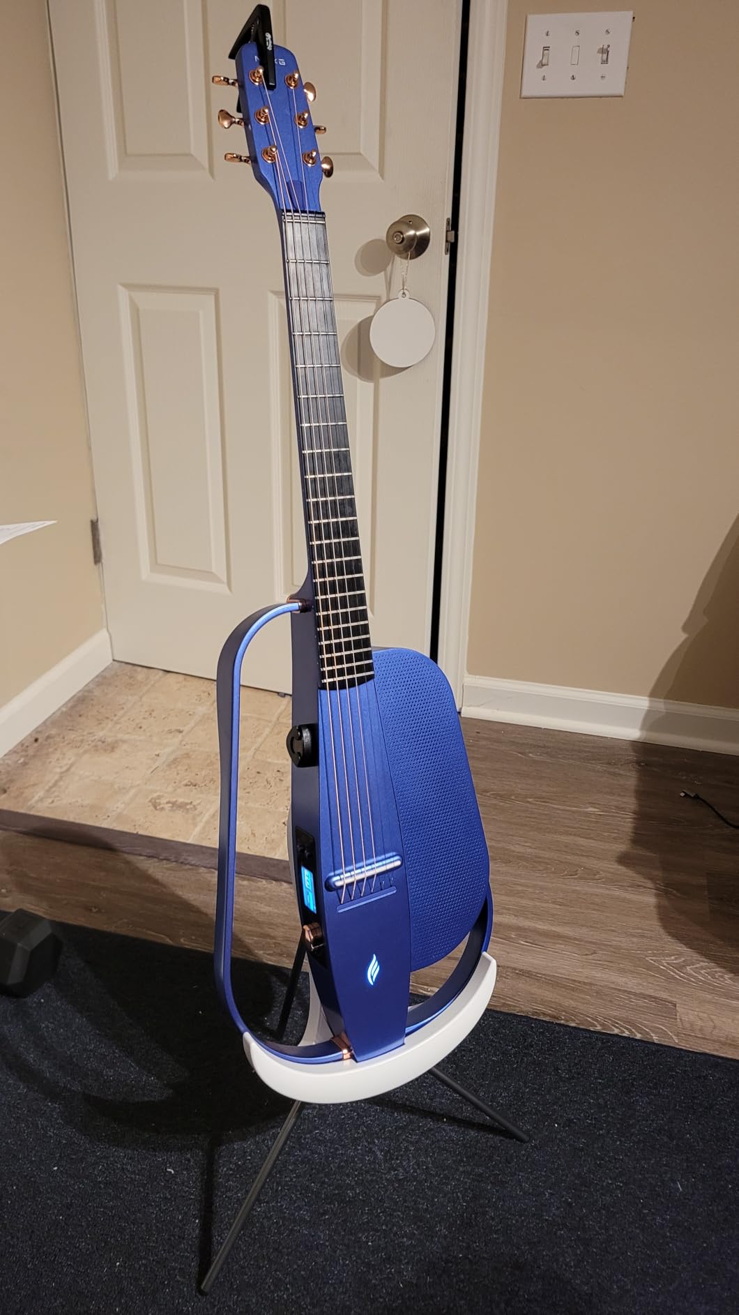 Enya NEXG 2 Deluxe Carbon Fiber Smart Acoustic-Electric Guitar, Black customer photo 1