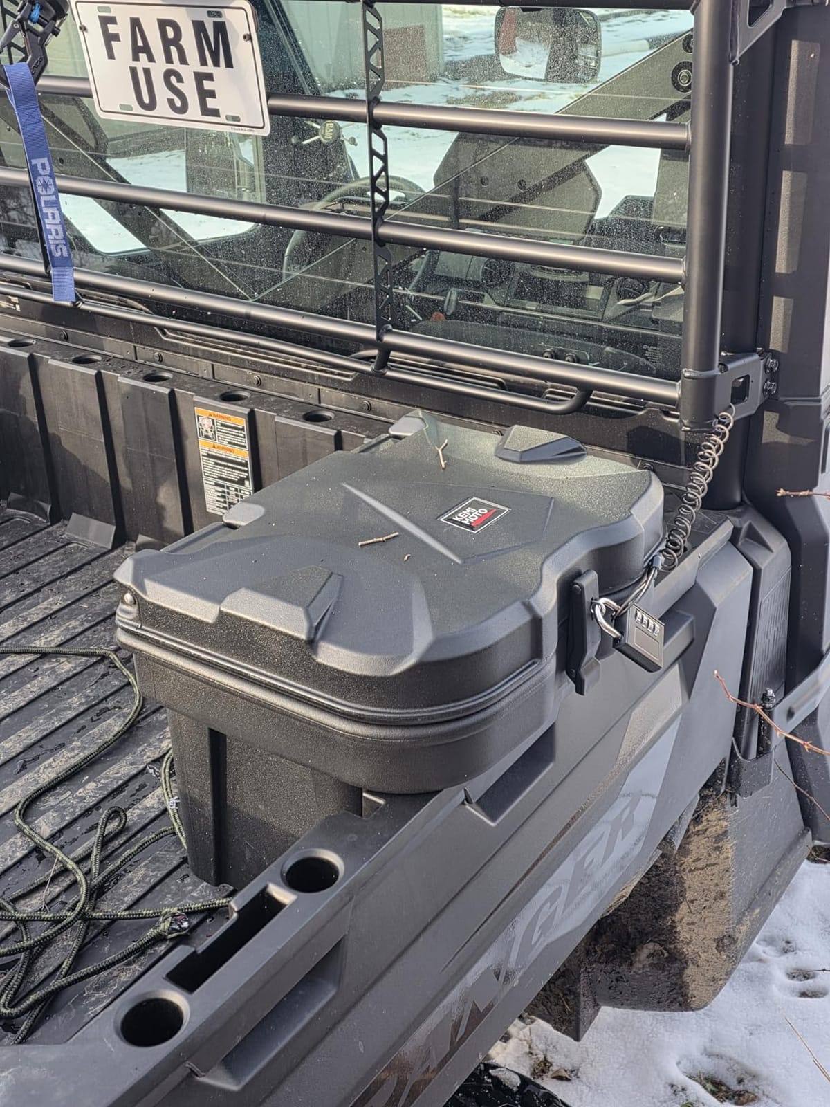 KEMIMOTO UPGRADED Anti-Theft Bed Storage Box Compatible with Ranger | 5.5GAL Cargo Box, 21L Toolbox, Compatible with Polaris Ranger 1000 XP 900 800 700 570 500 (2013-2026)/General 1000 customer photo 1