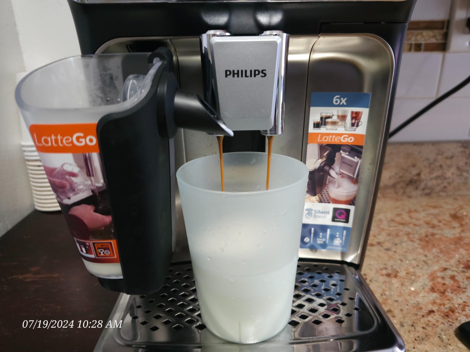 PHILIPS 3300 Series Fully Automatic Espresso Machine - LatteGo Milk System, 5 Coffee Varieties, Intuitive Touch Display, SilentBrew, 100% Ceramic Grinder, AquaClean Filter, Glossy Black (EP3347/90) customer photo 1