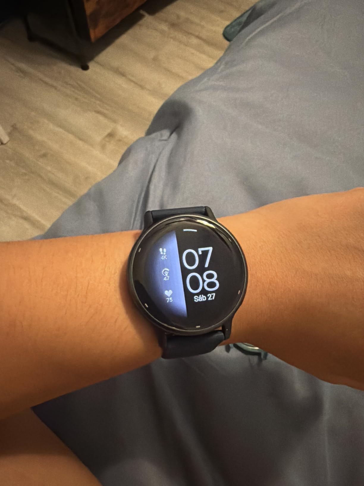 Garmin vivoactive 5, Health & Fitness GPS Smartwatch, 42mm, Black | 24/7 Health Monitoring, Built-In Sports Apps, Sleep Coach, Body Battery Energy Monitoring, Workout Benefit & Recovery Time customer photo 1